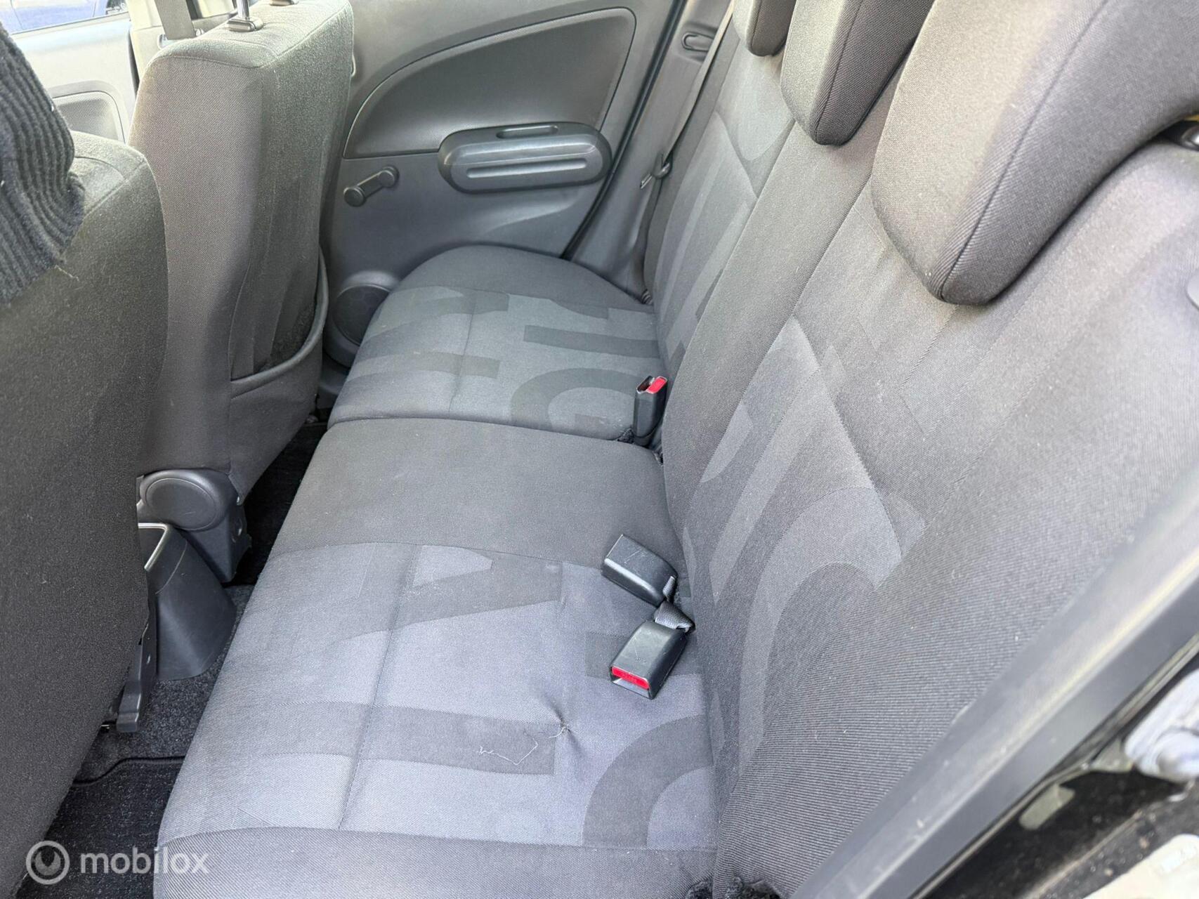 Foto van Opel Agila