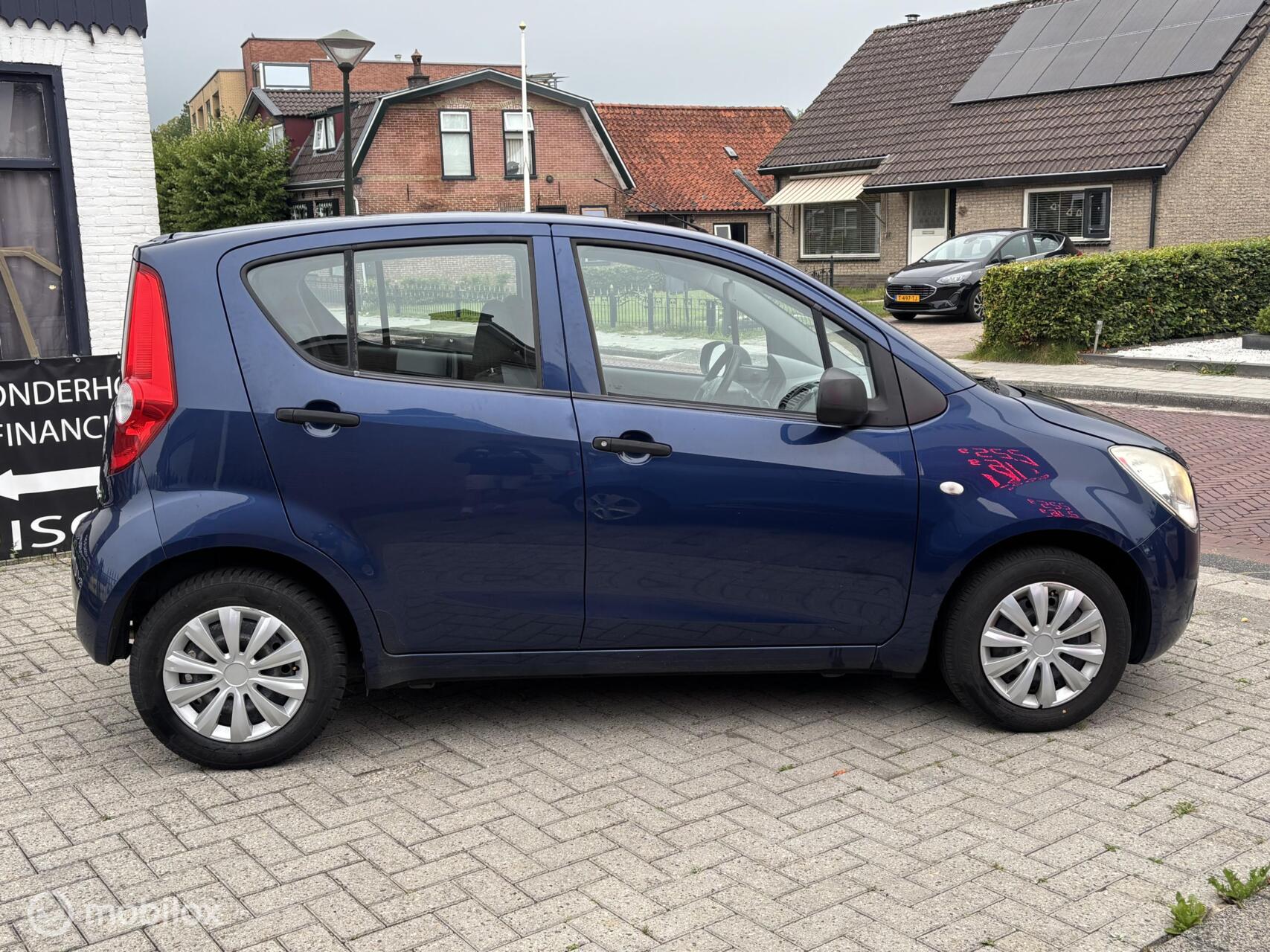 Foto van Opel Agila