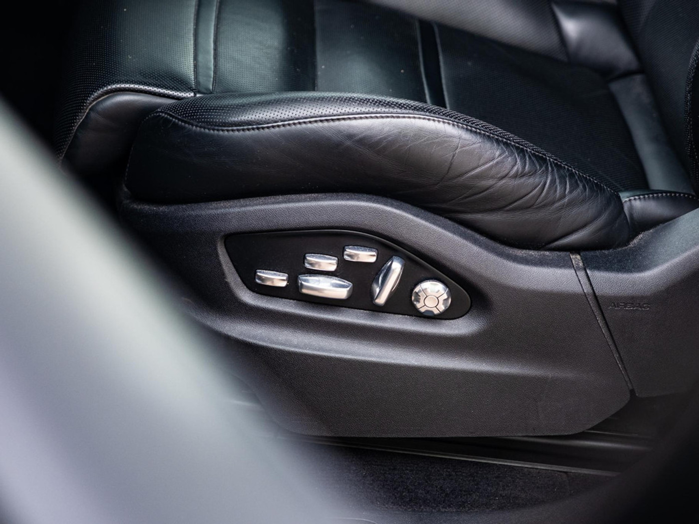 Foto van Porsche Cayenne Turbo S E-hybrid