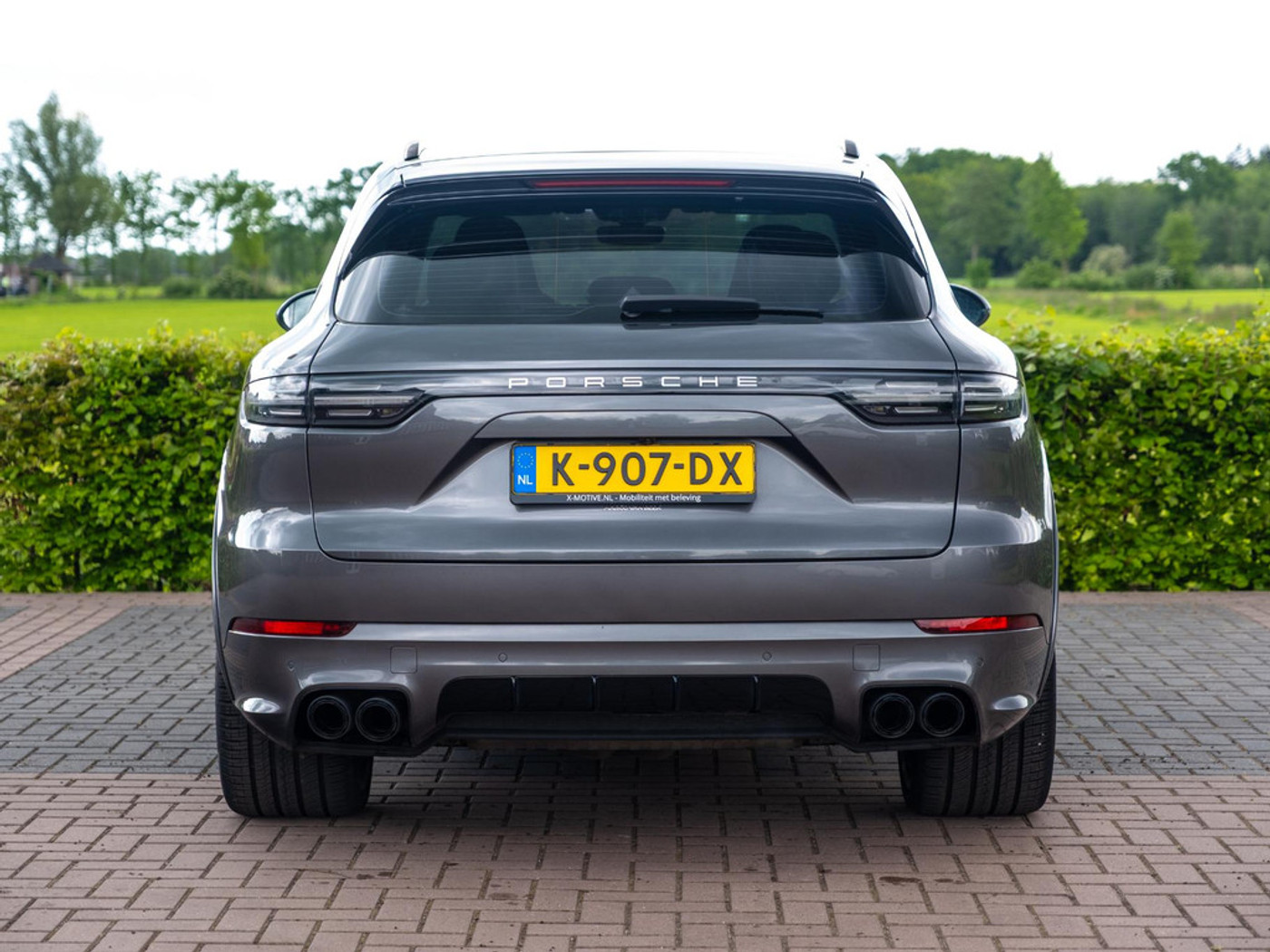 Foto van Porsche Cayenne Turbo S E-hybrid