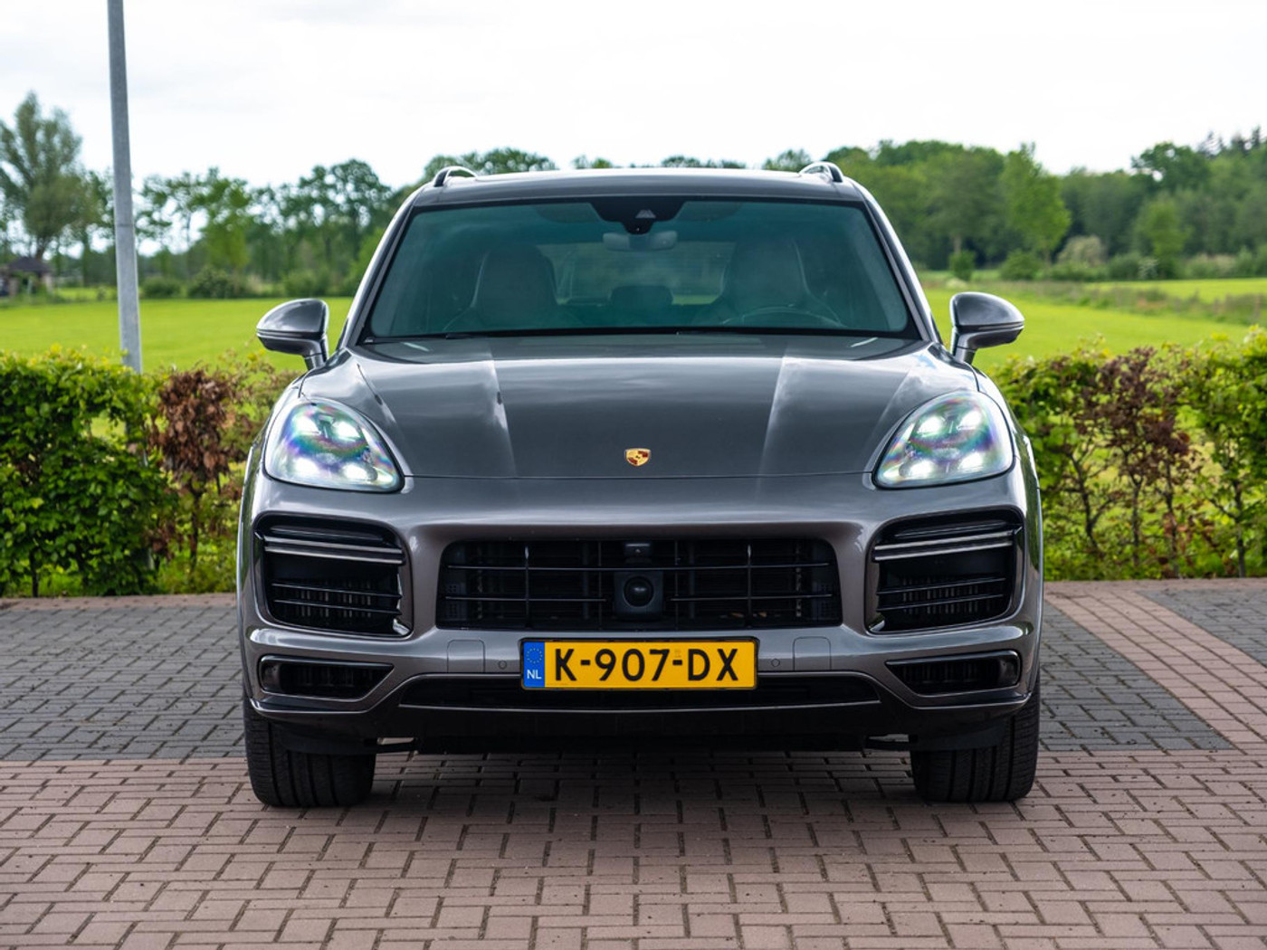 Foto van Porsche Cayenne Turbo S E-hybrid