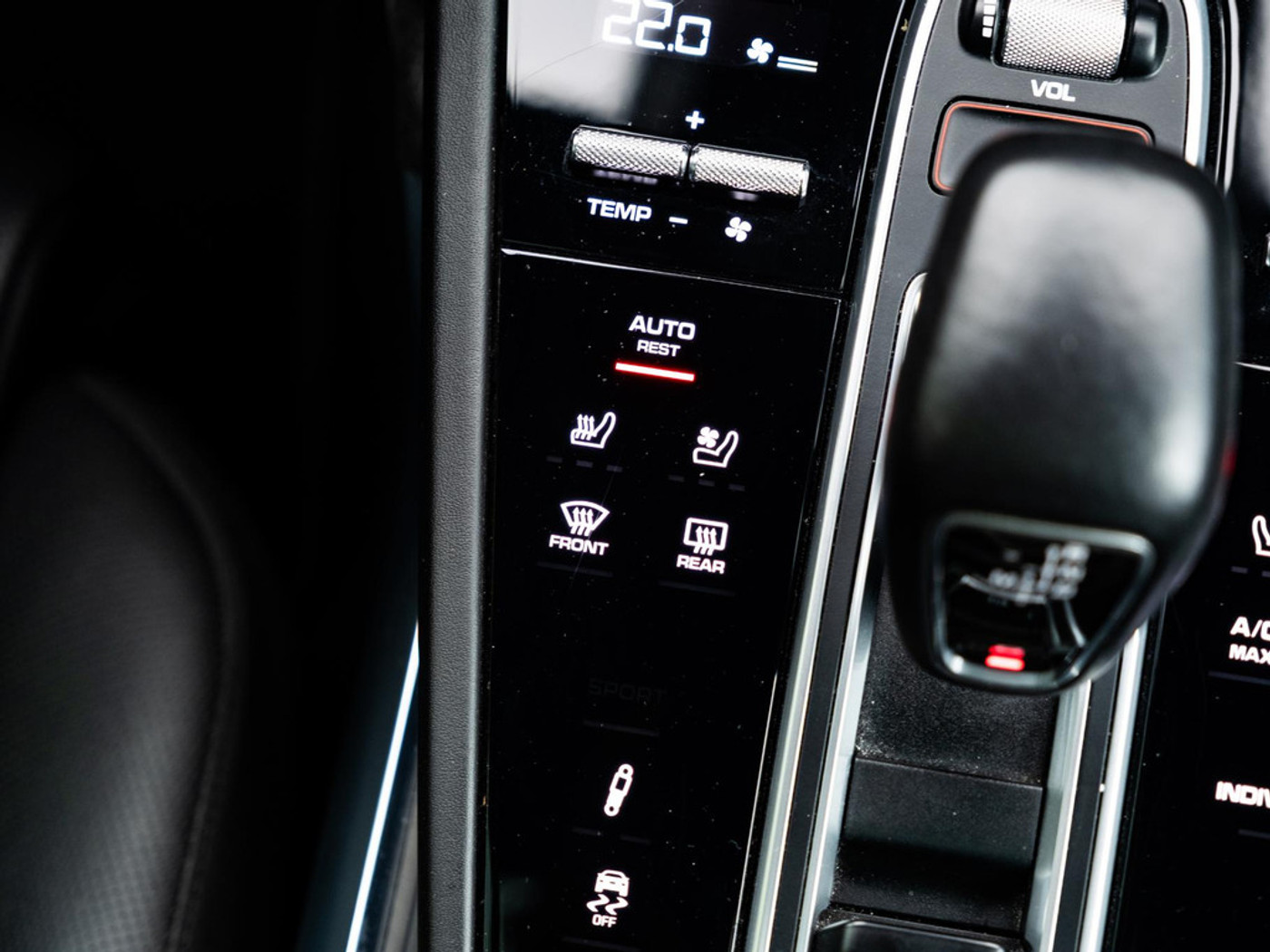 Foto van Porsche Cayenne Turbo S E-hybrid