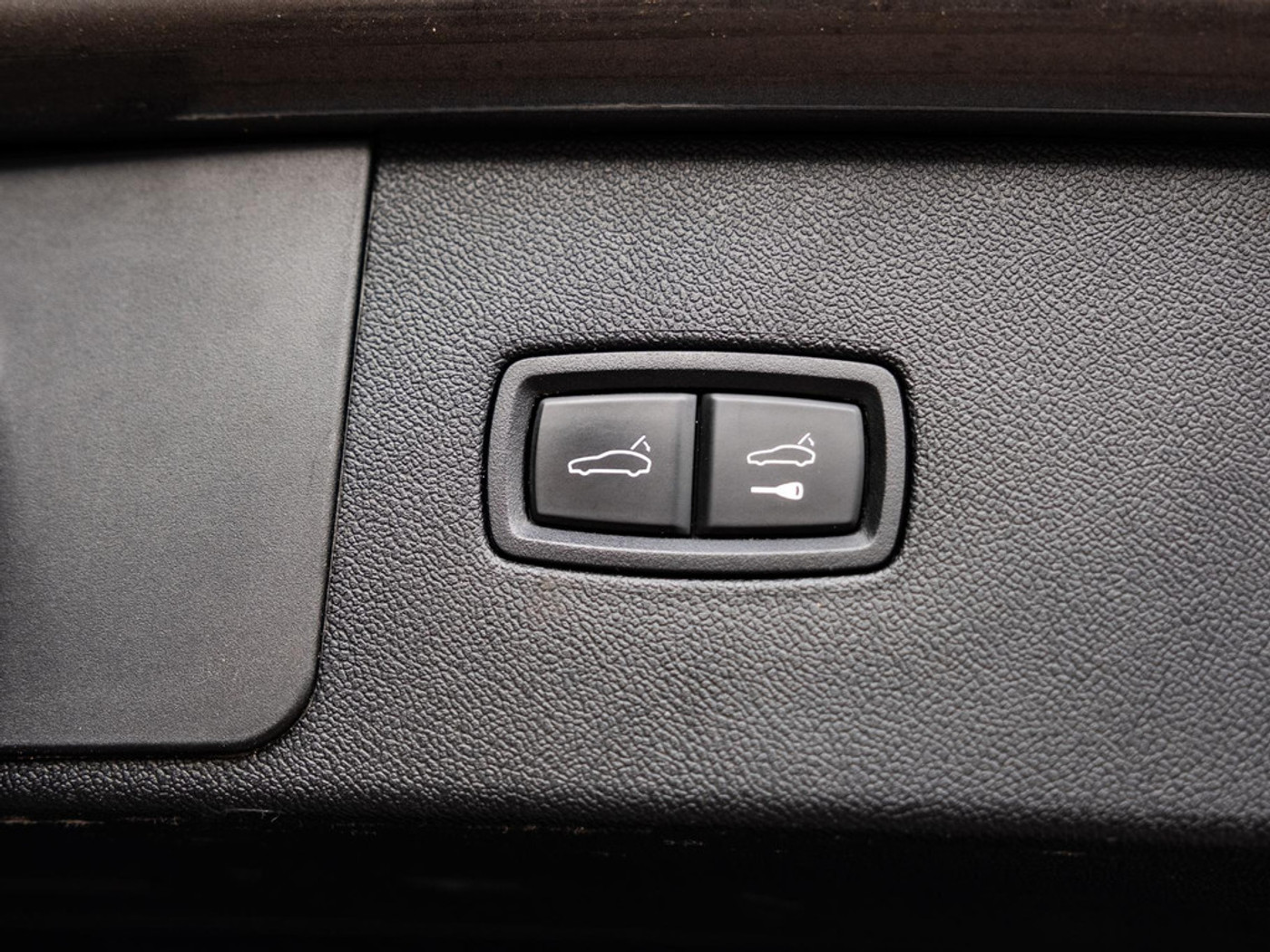 Foto van Porsche Cayenne Turbo S E-hybrid