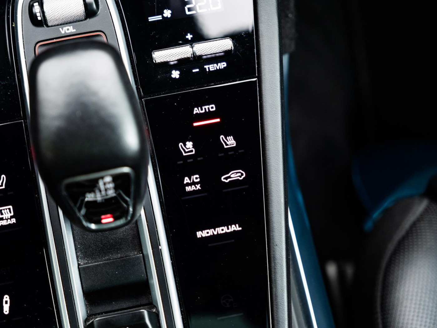 Foto van Porsche Cayenne Turbo S E-hybrid