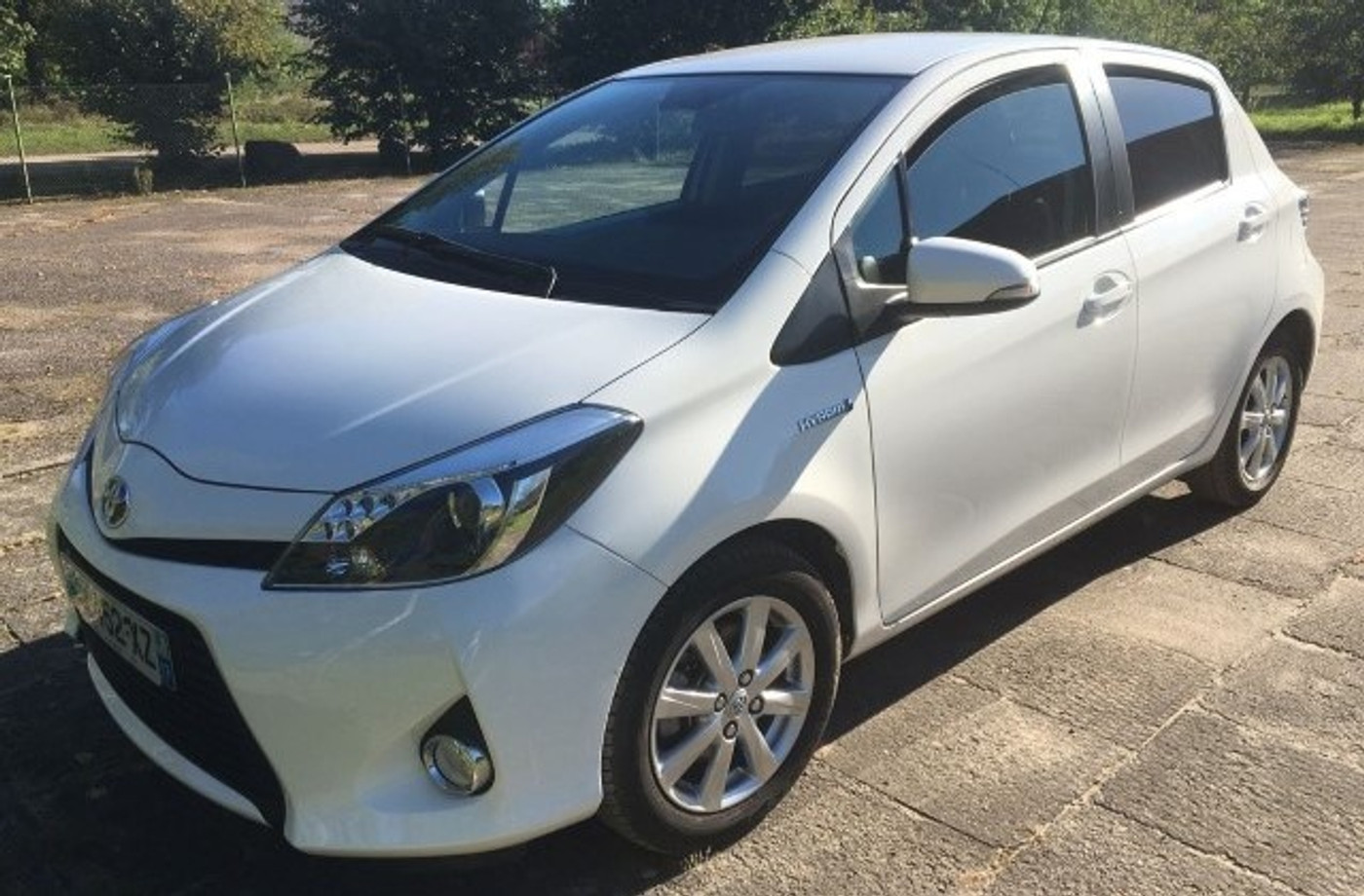 Toyota Toyota Yaris Hybrid 1.5 Full Hybrid Comfort met Lm wielen en Navi 2012 - voorkant