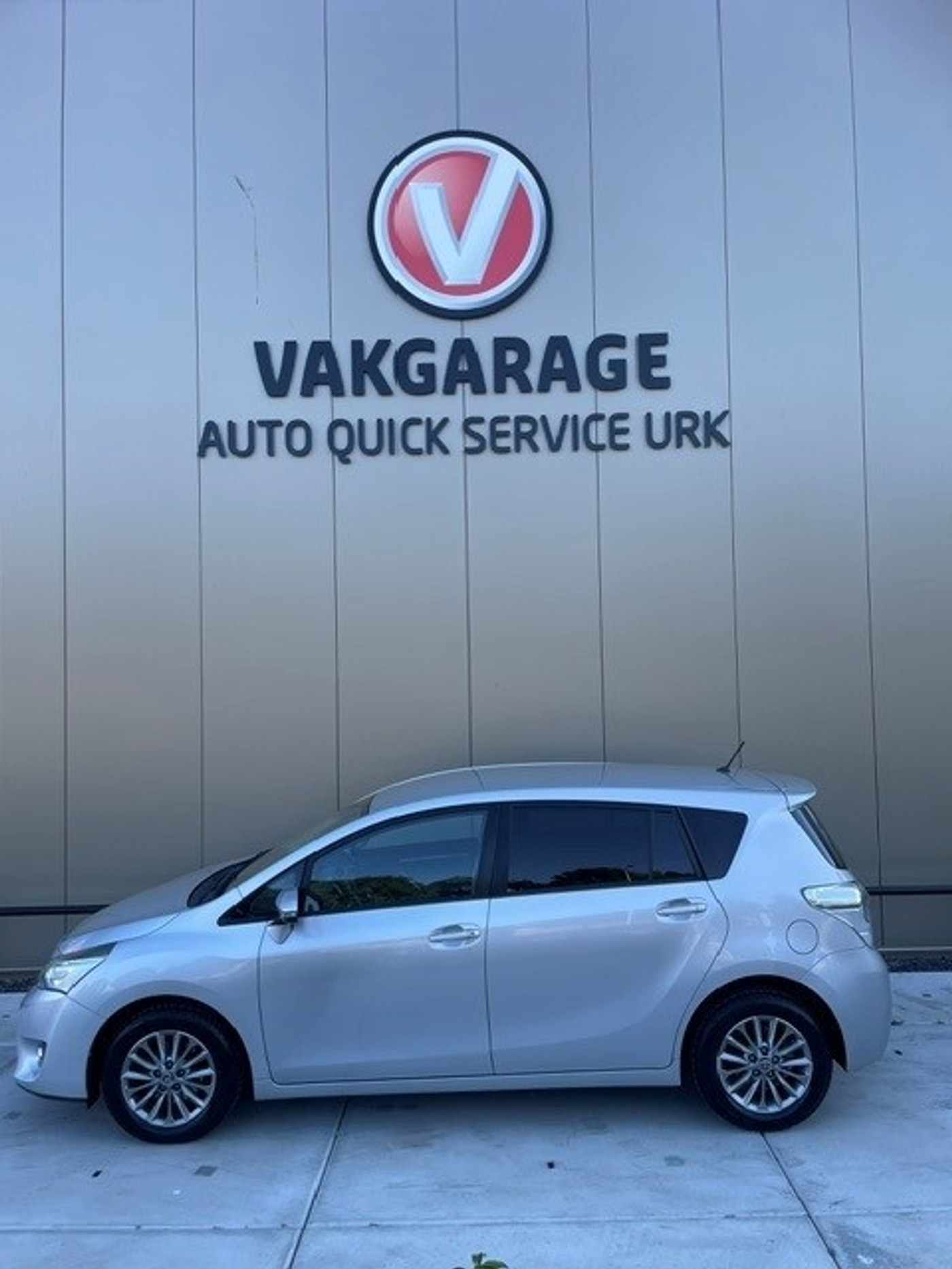 Toyota Toyota Verso 1.8 VVT-i Aspir. 7p. 2016 - voorkant