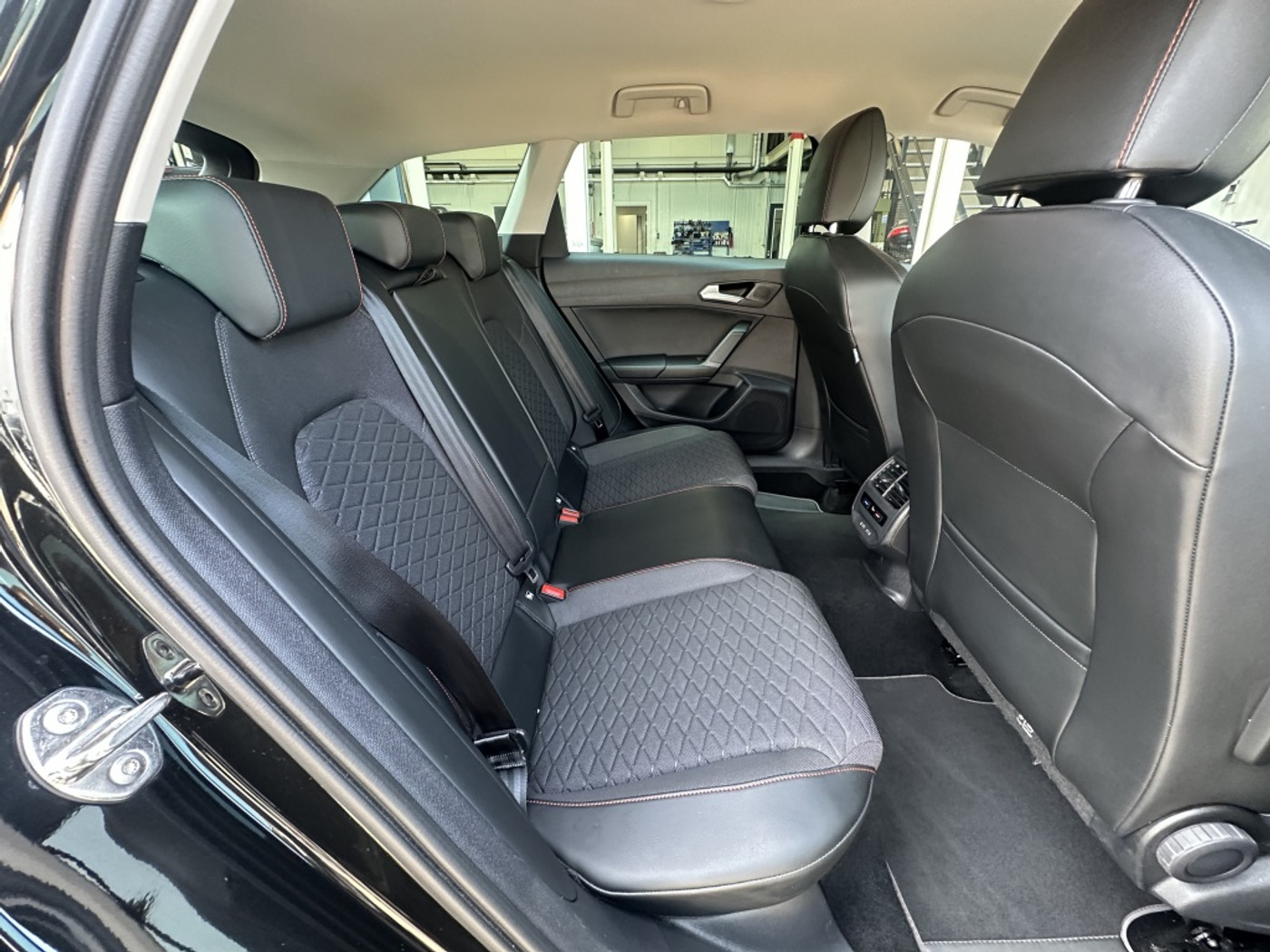 Foto van Seat Seat Leon SP E-hybrid150