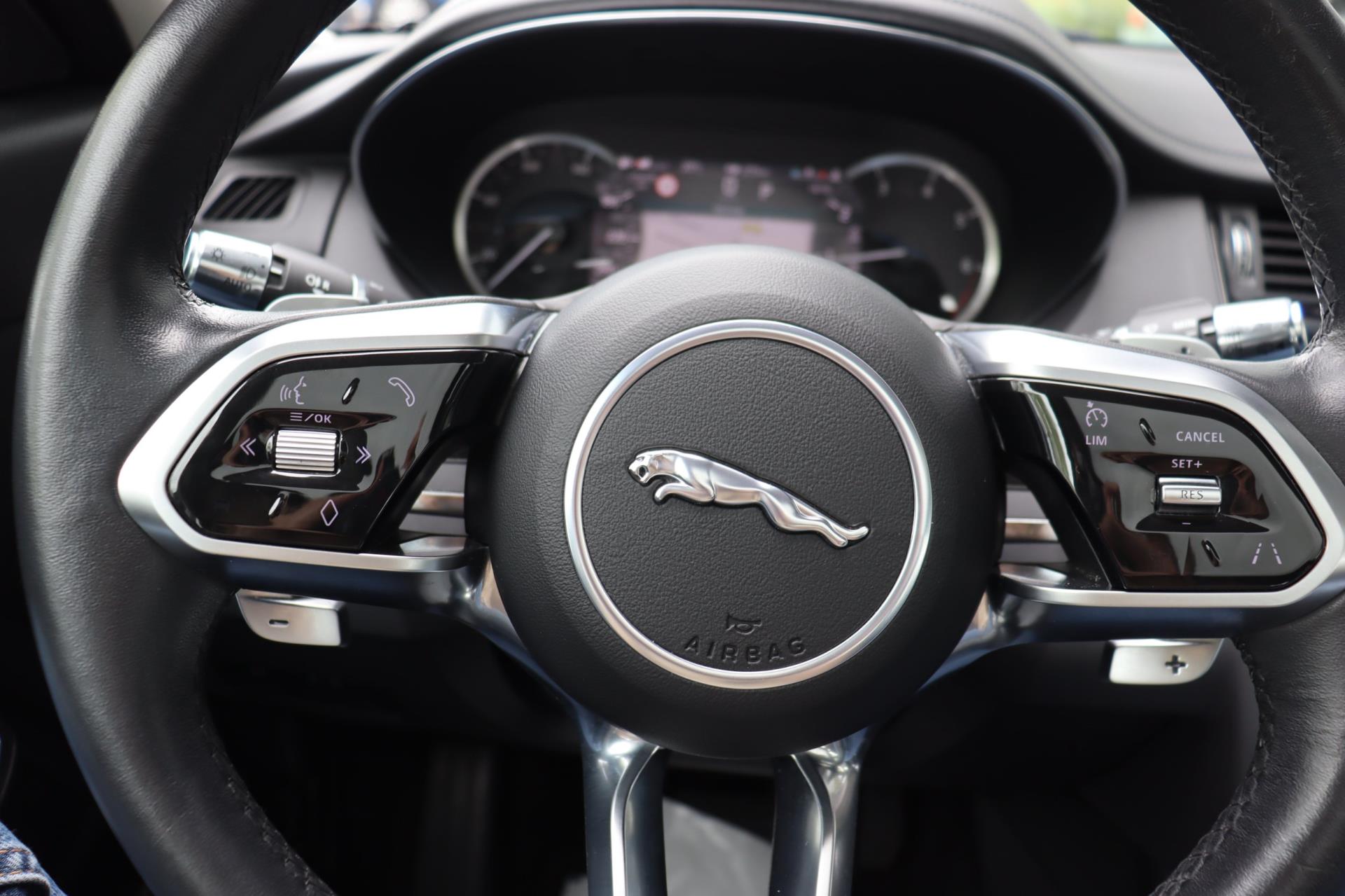Foto van Jaguar E-pace