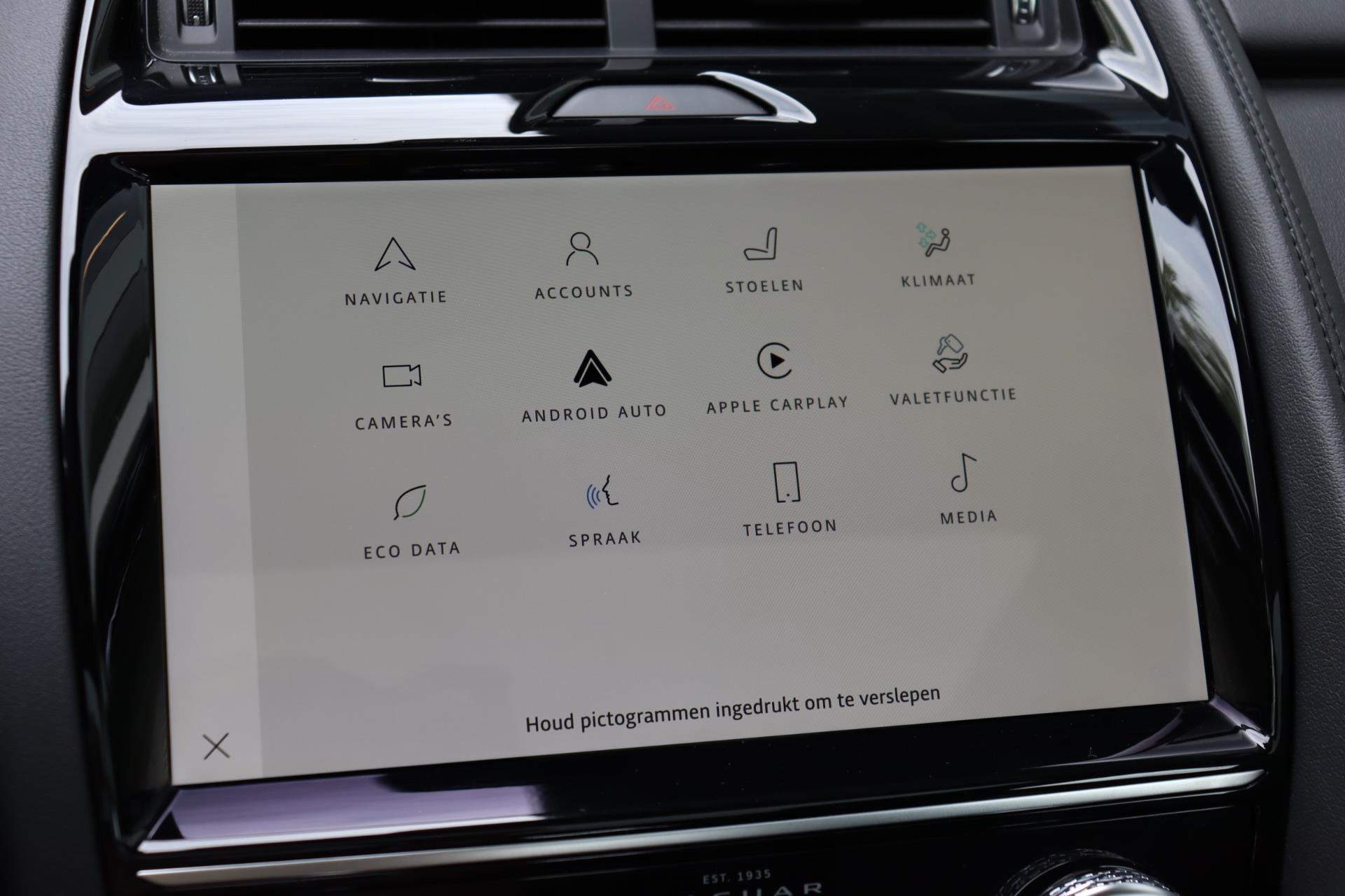 Foto van Jaguar E-pace