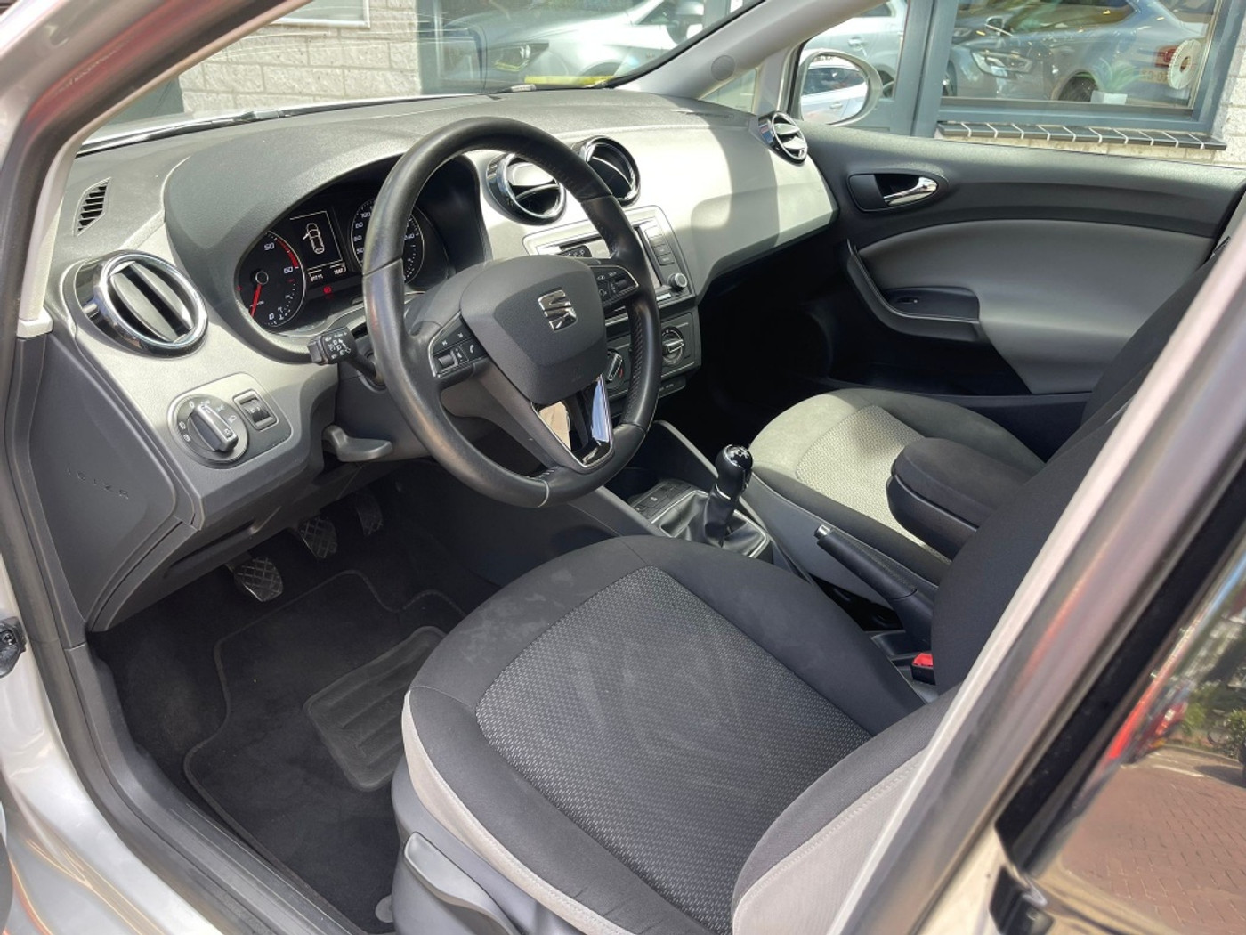 Foto van Seat Ibiza ST