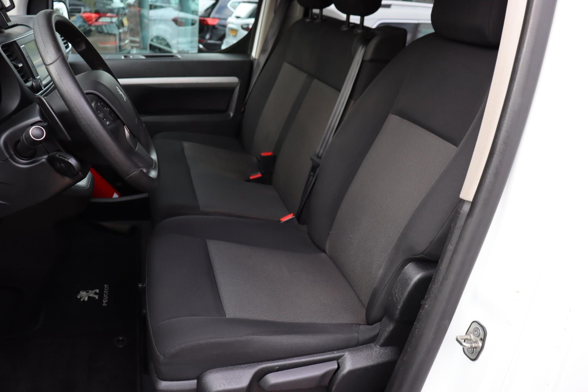Foto van Peugeot Traveller