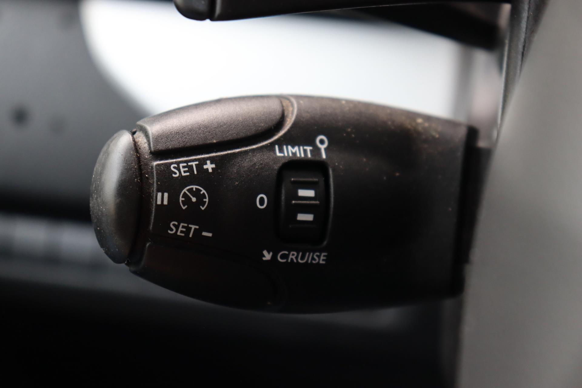 Foto van Peugeot Traveller