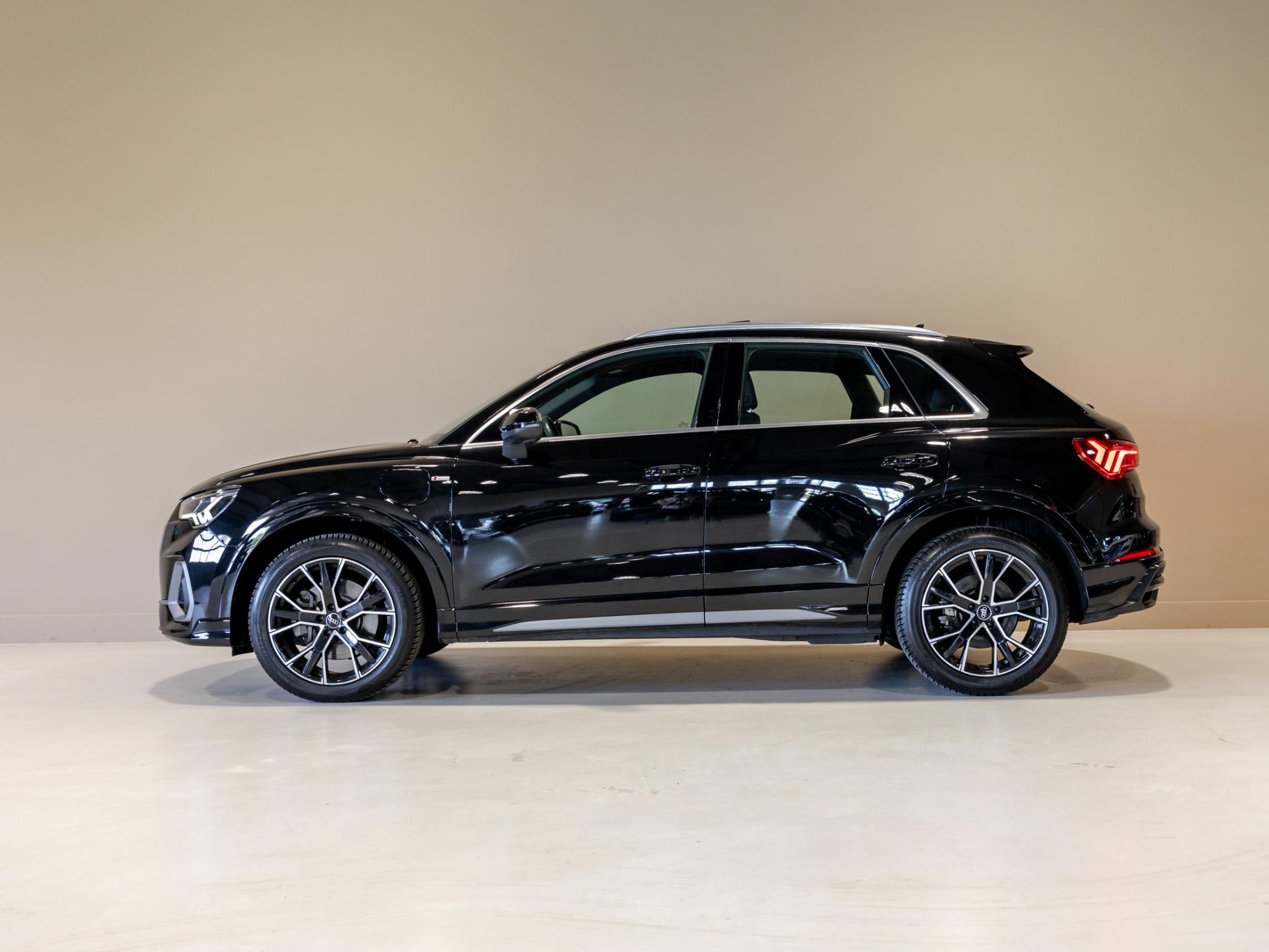 Foto van Audi Q3 E-tron