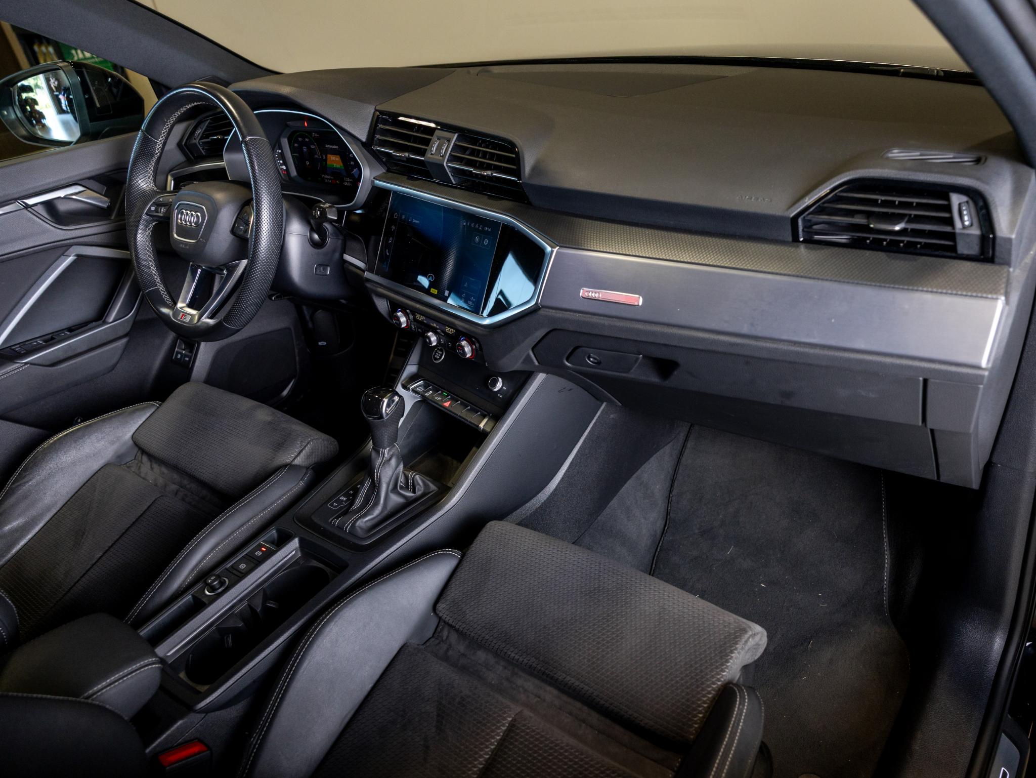 Foto van Audi Q3 E-tron