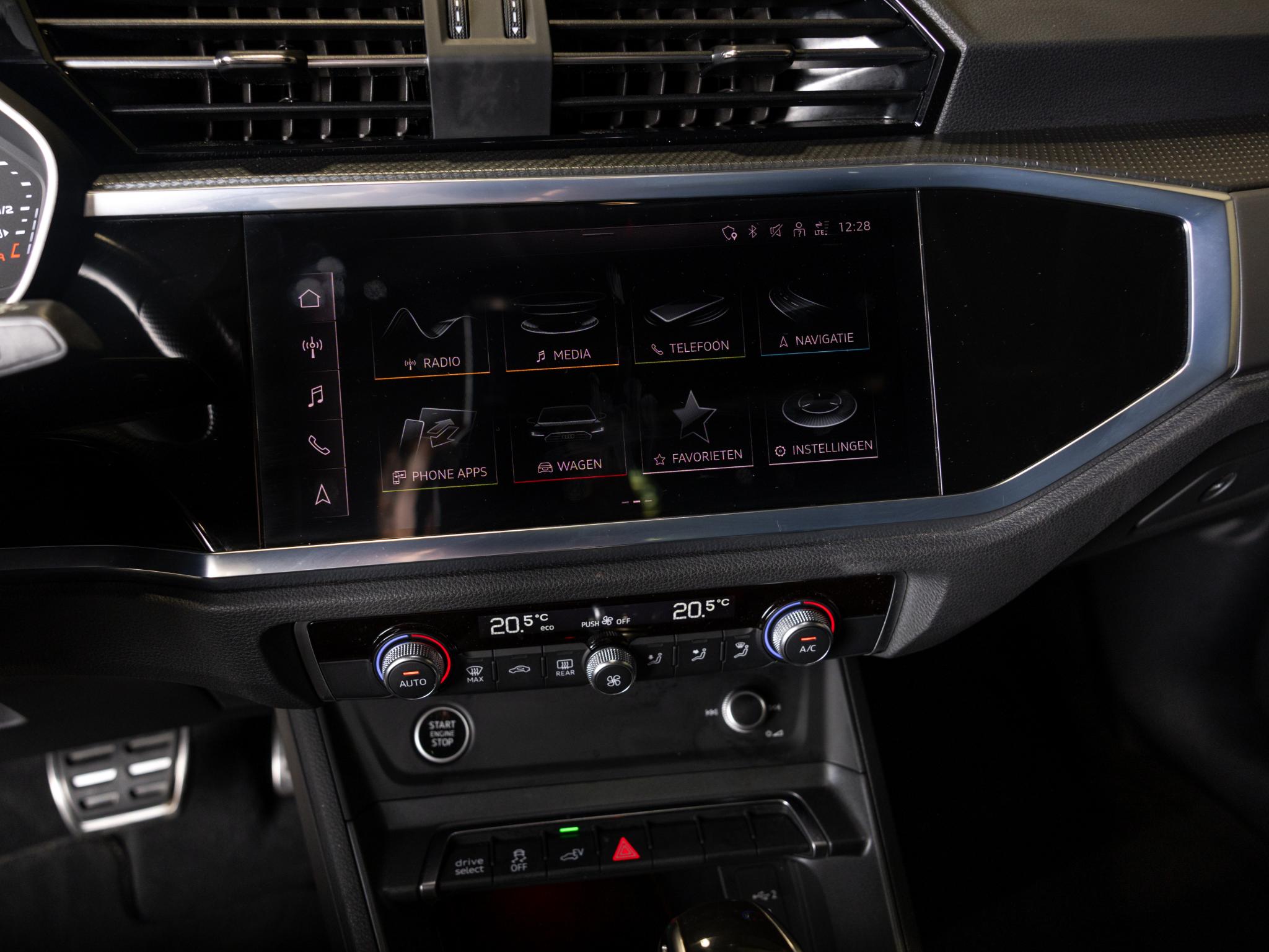 Foto van Audi Q3 E-tron
