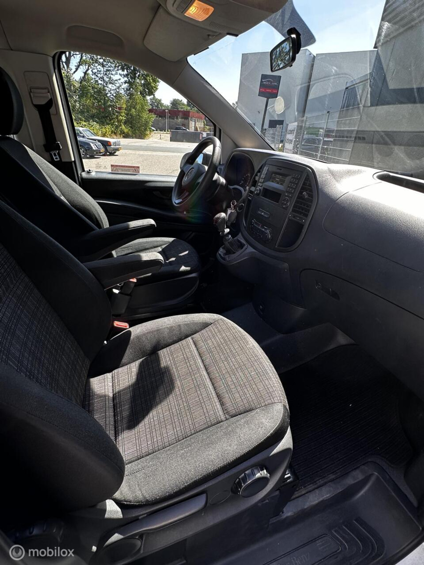 Foto van Mercedes-Benz Vito Tourer