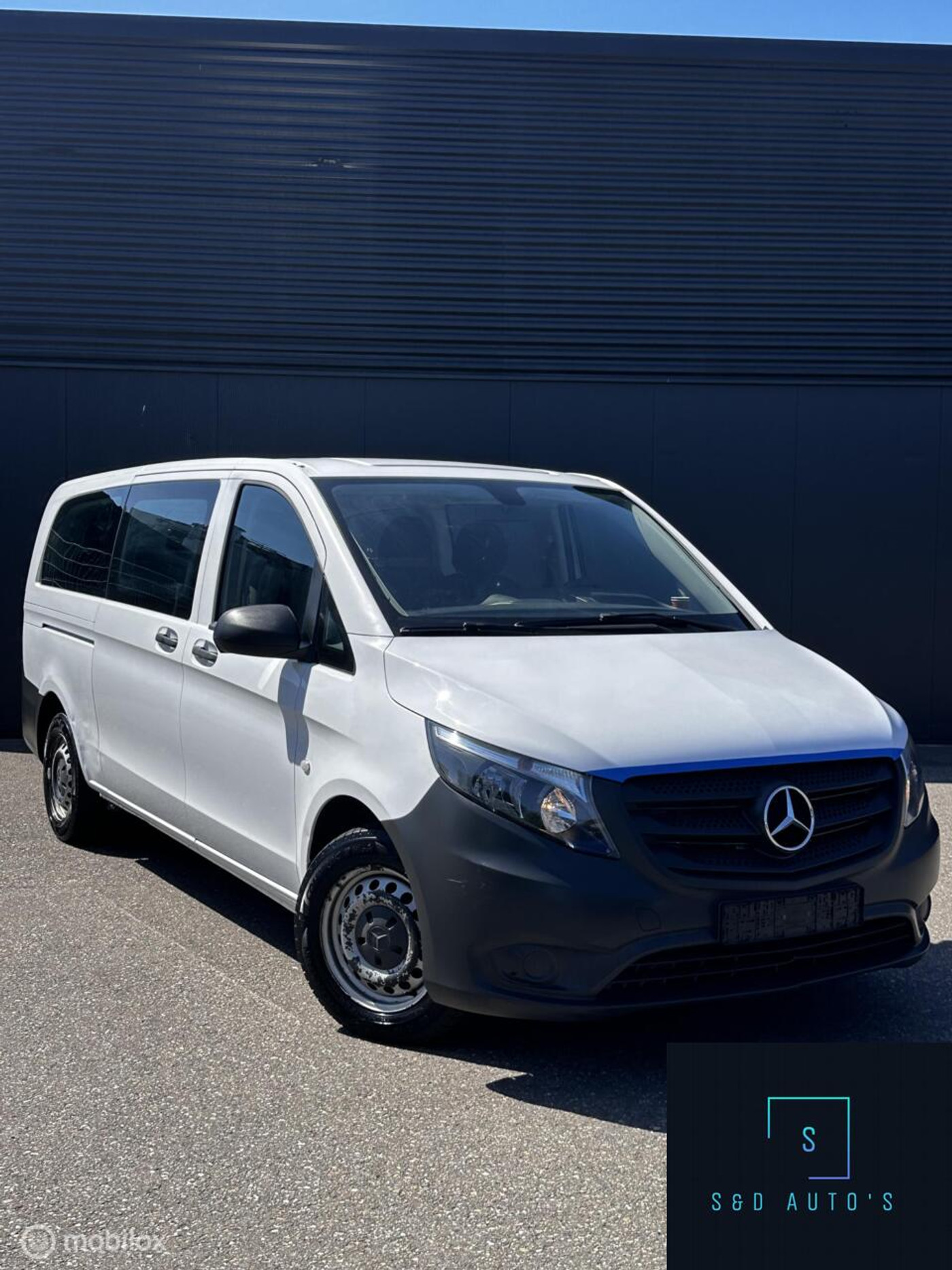 Foto van Mercedes-Benz Vito Tourer