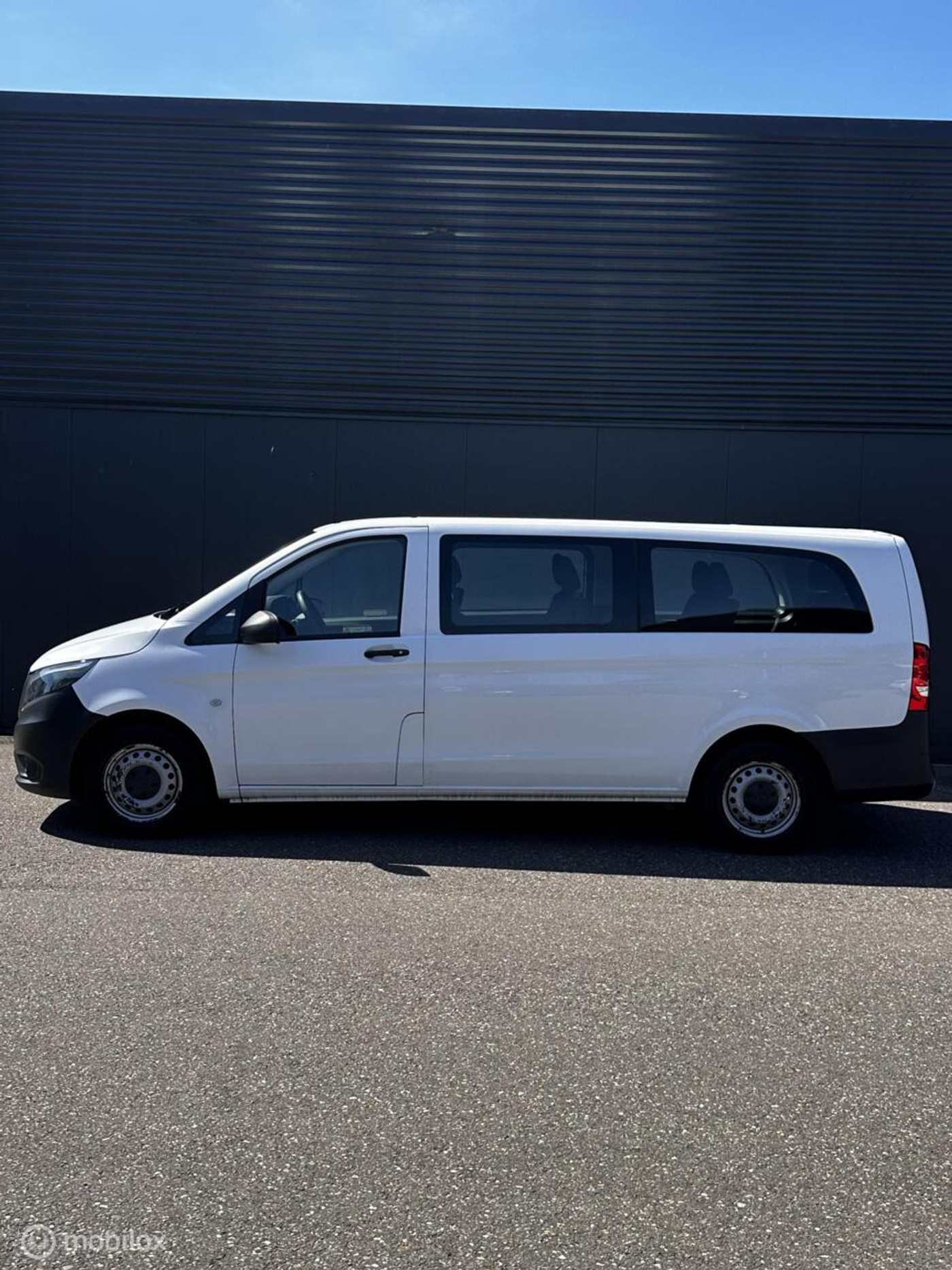Foto van Mercedes-Benz Vito Tourer