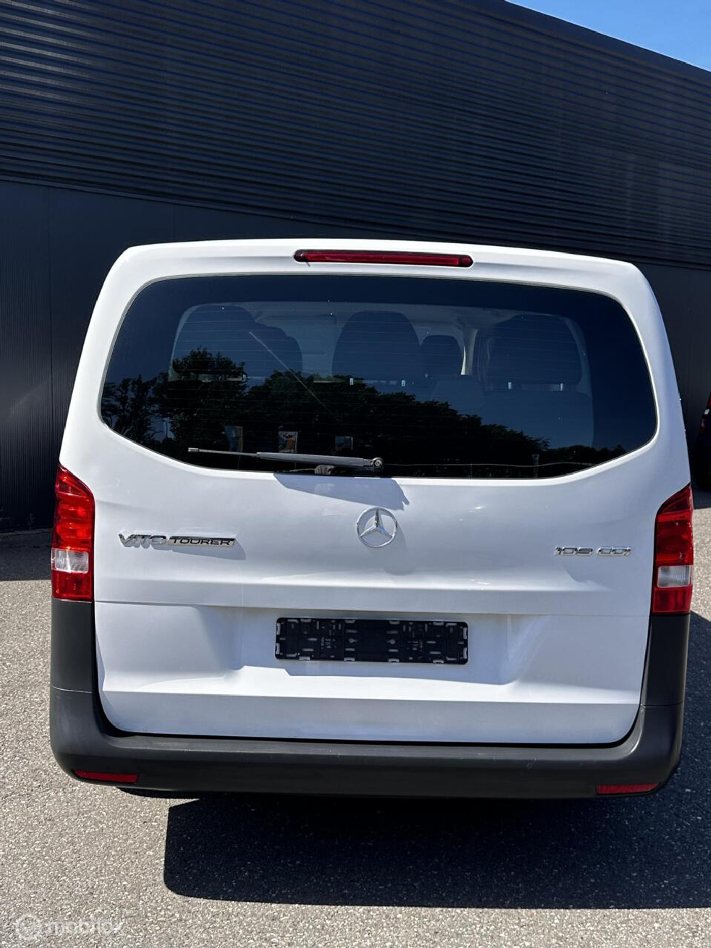 Foto van Mercedes-Benz Vito Tourer