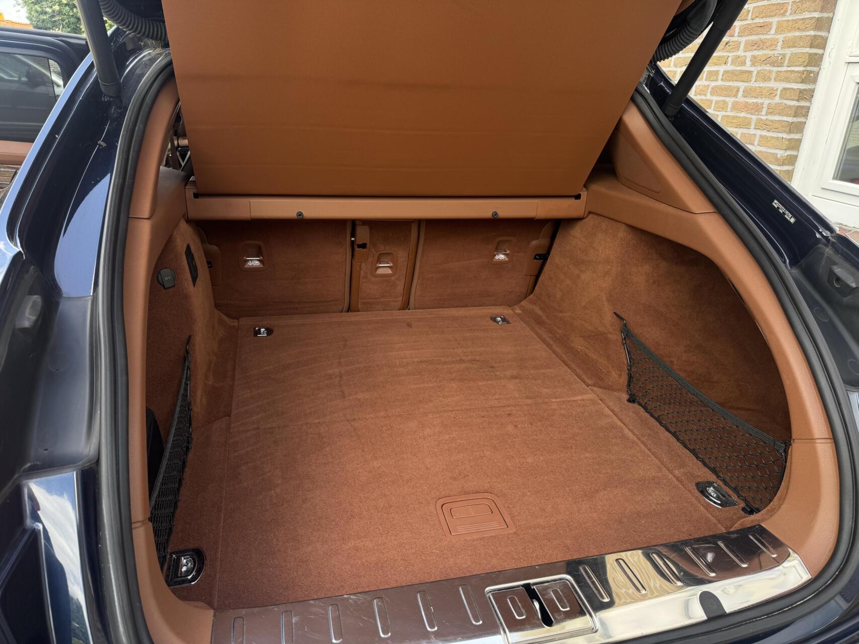 Foto van Porsche Panamera Turbo