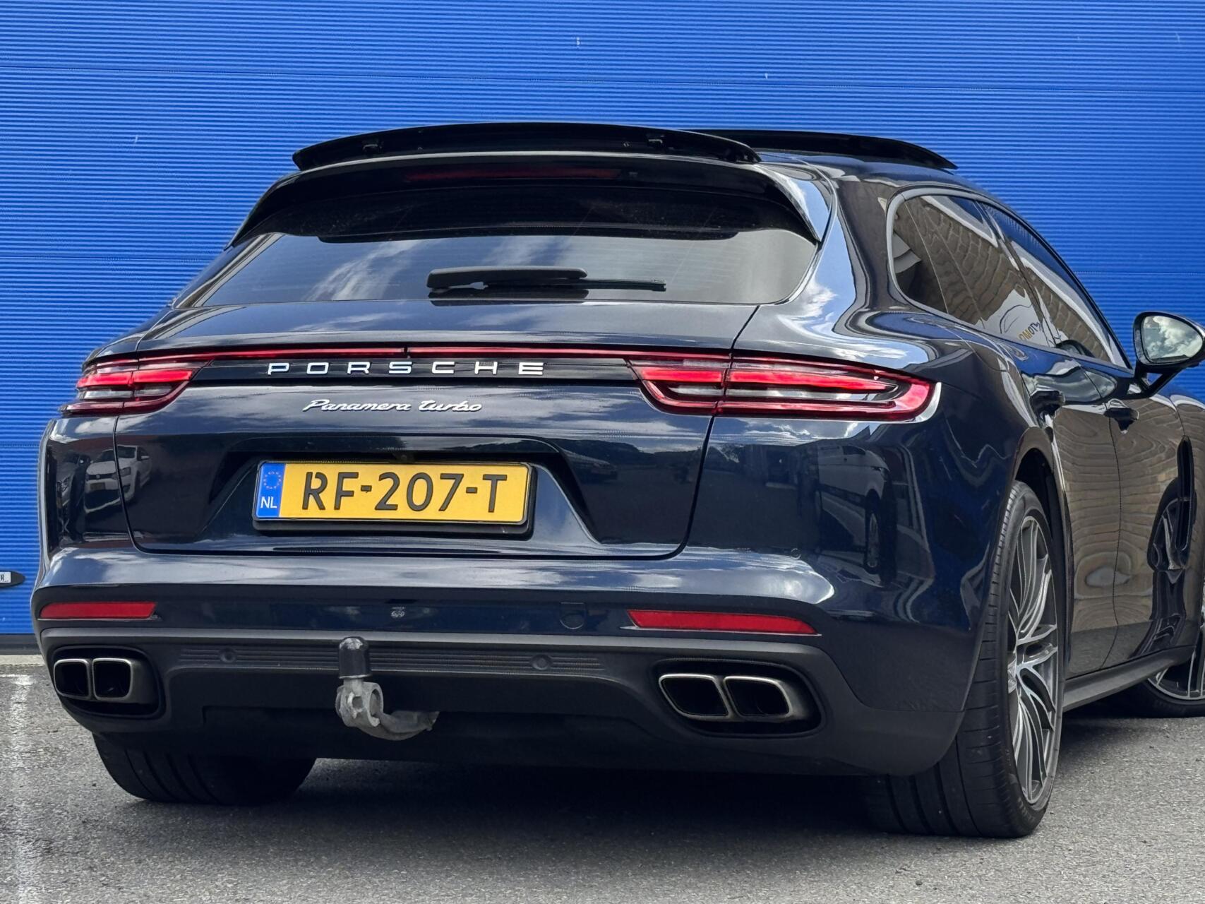 Foto van Porsche Panamera Turbo
