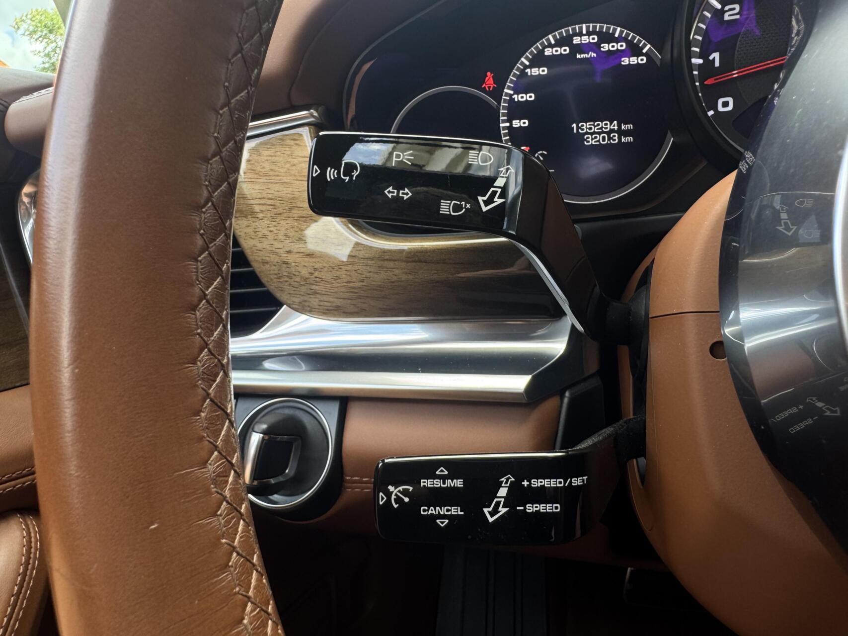 Foto van Porsche Panamera Turbo