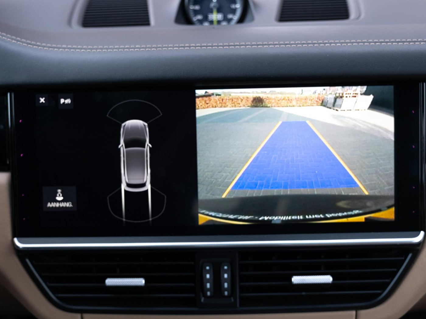 Foto van Porsche Cayenne E-hybrid