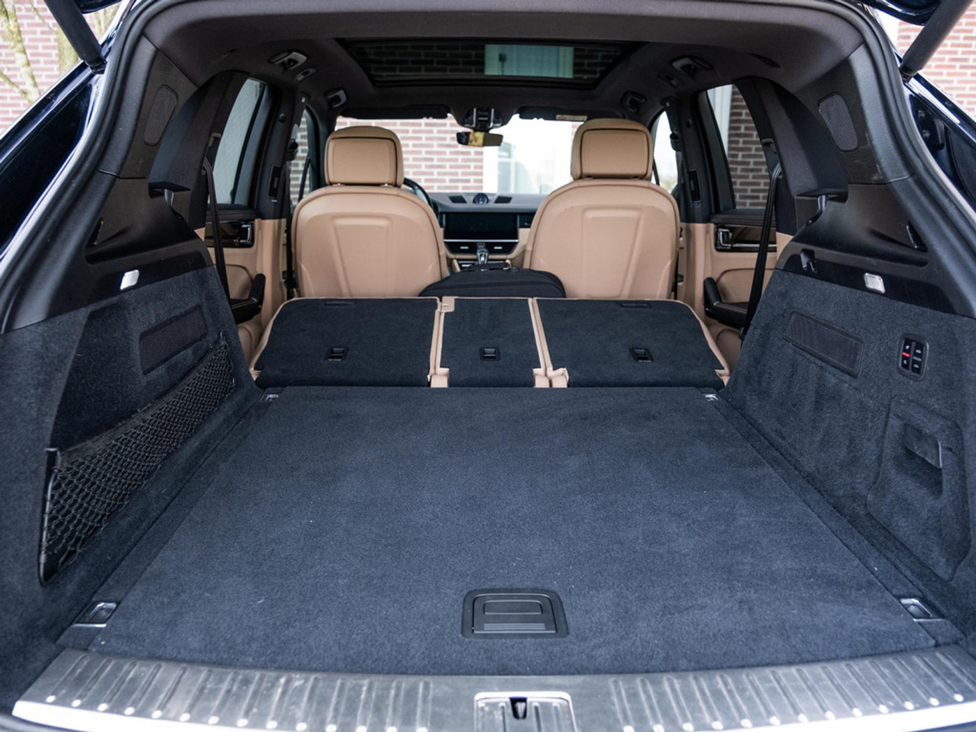 Foto van Porsche Cayenne E-hybrid