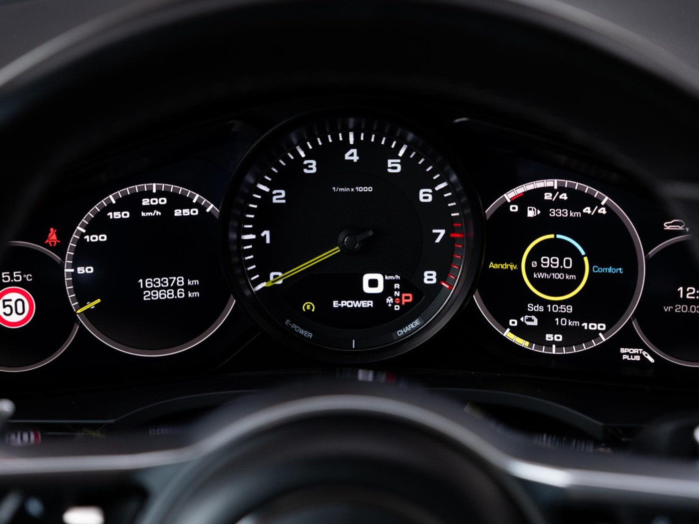 Foto van Porsche Cayenne E-hybrid