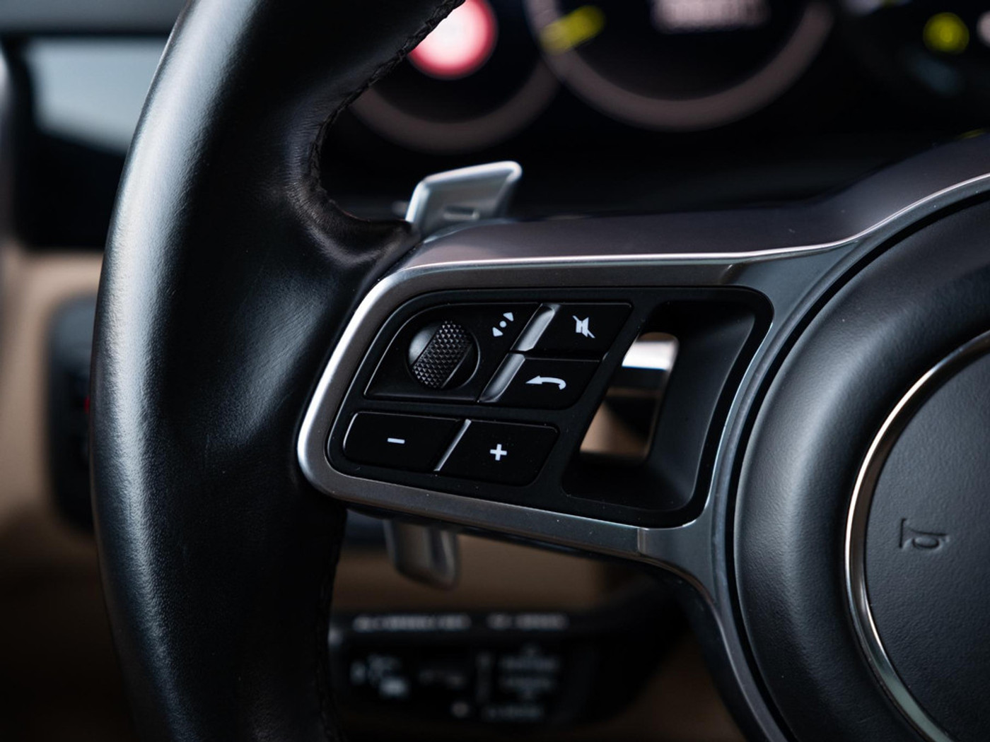 Foto van Porsche Cayenne E-hybrid