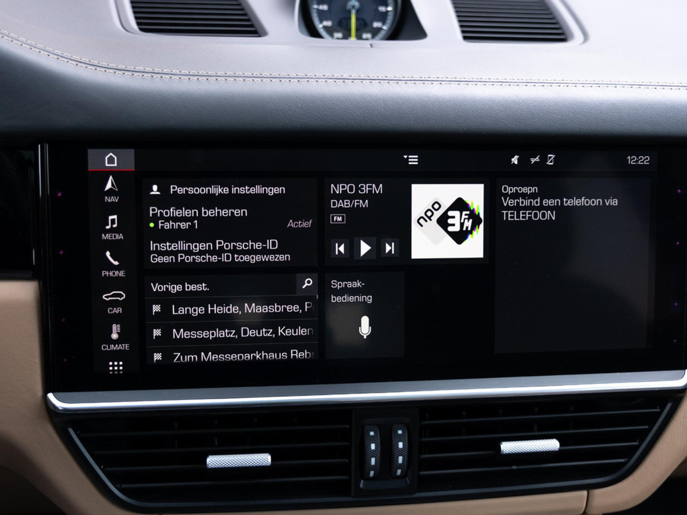 Foto van Porsche Cayenne E-hybrid