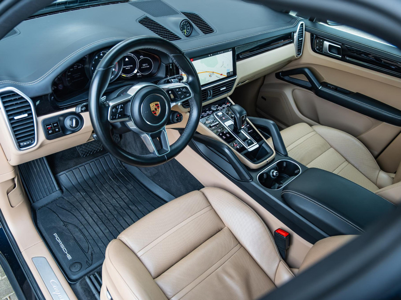 Foto van Porsche Cayenne E-hybrid