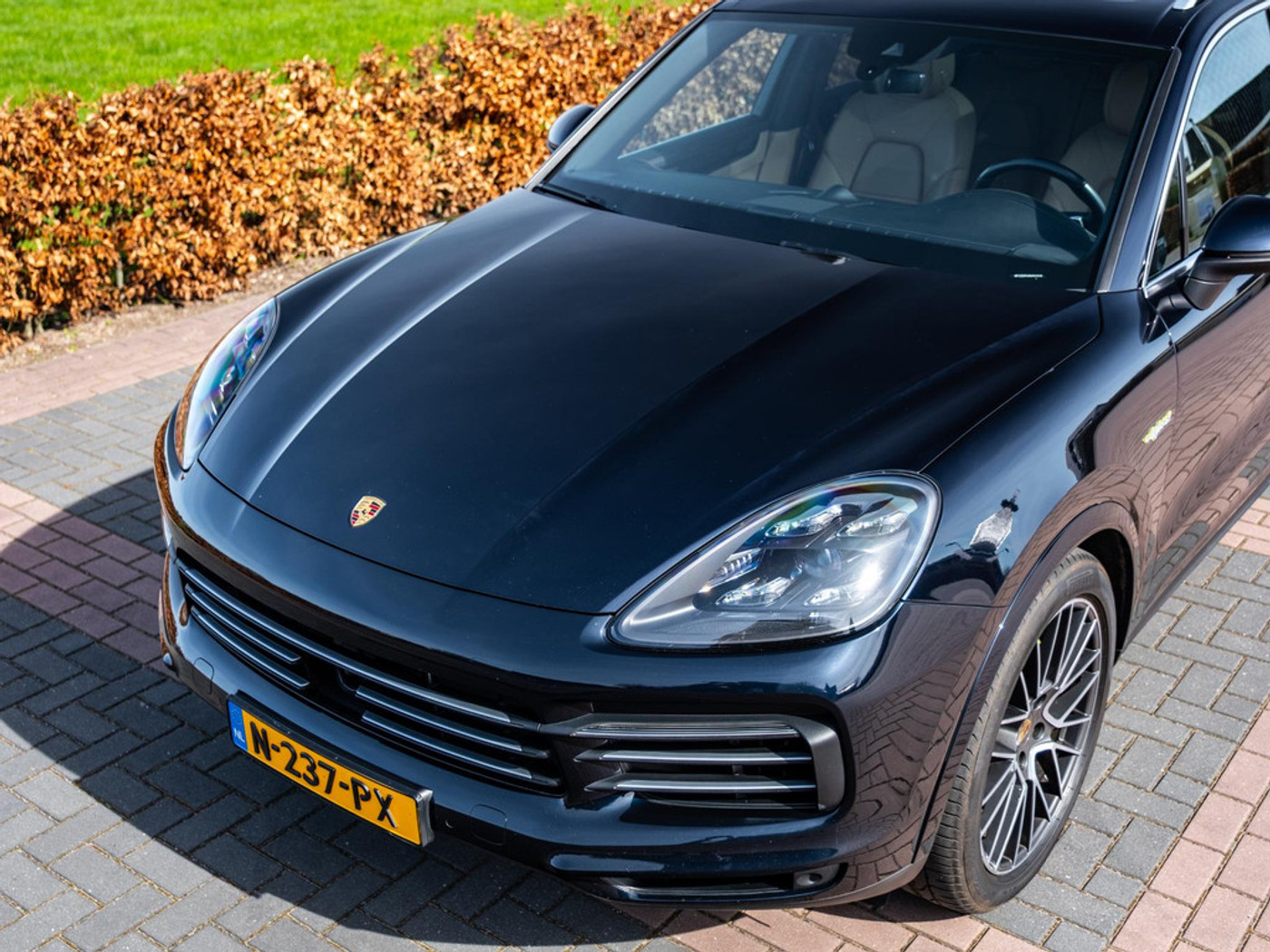Foto van Porsche Cayenne E-hybrid