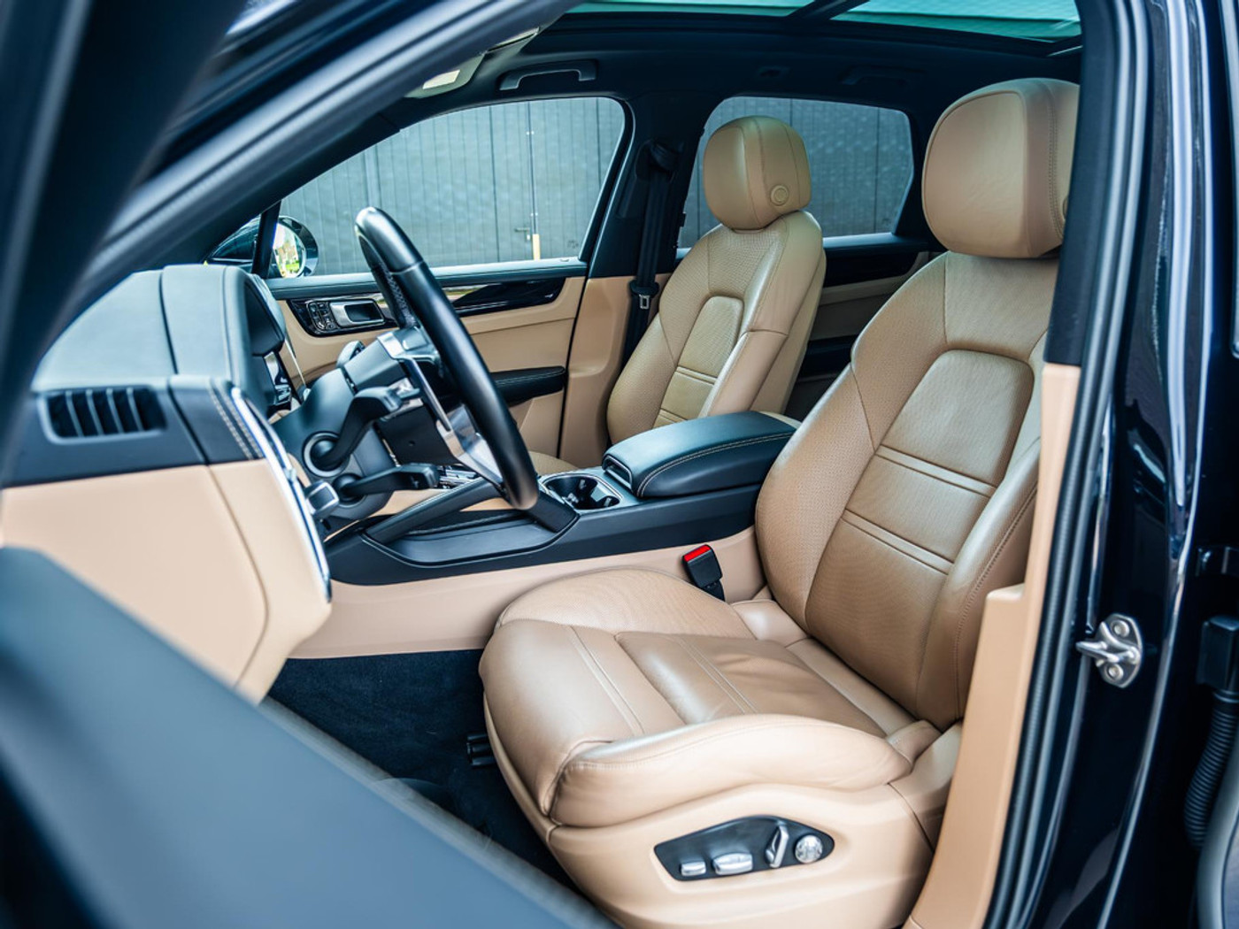 Foto van Porsche Cayenne E-hybrid