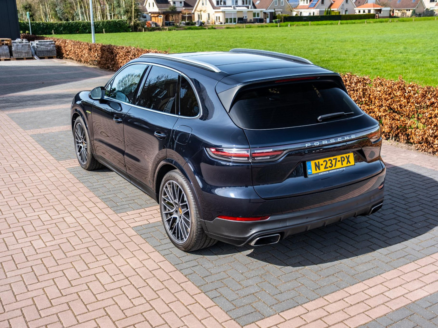 Foto van Porsche Cayenne E-hybrid