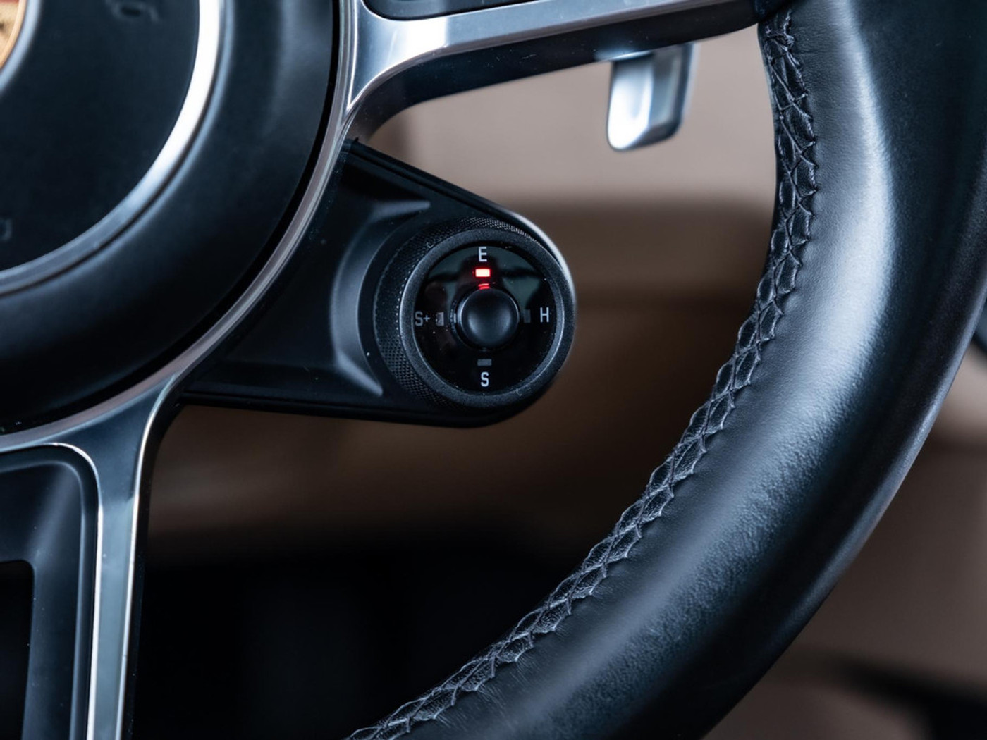 Foto van Porsche Cayenne E-hybrid