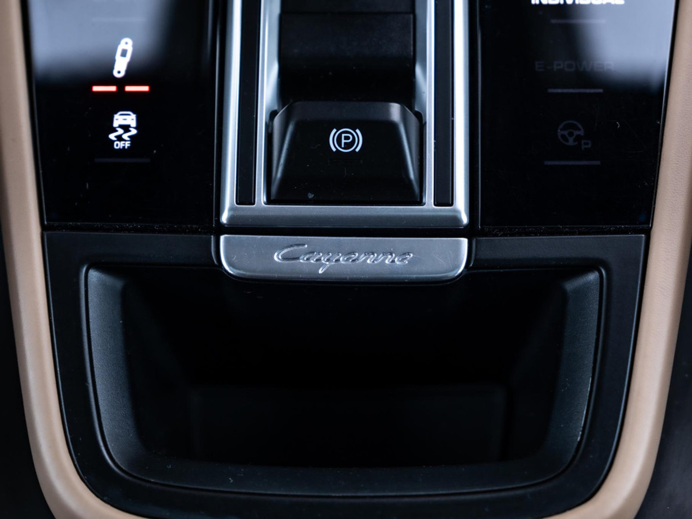 Foto van Porsche Cayenne E-hybrid