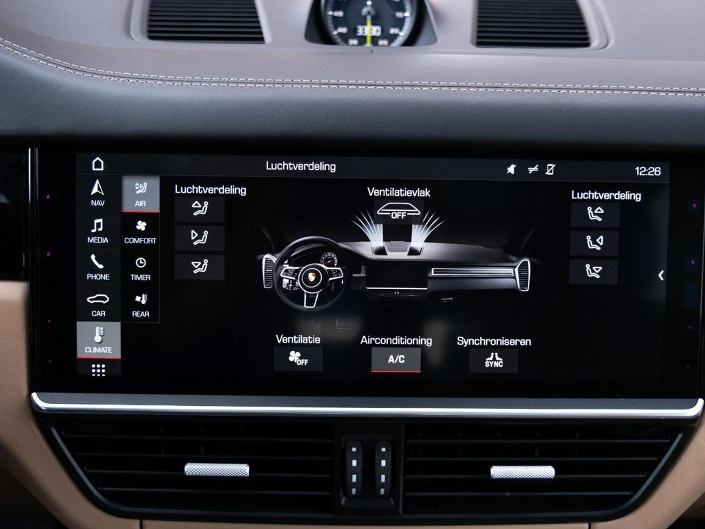 Foto van Porsche Cayenne E-hybrid