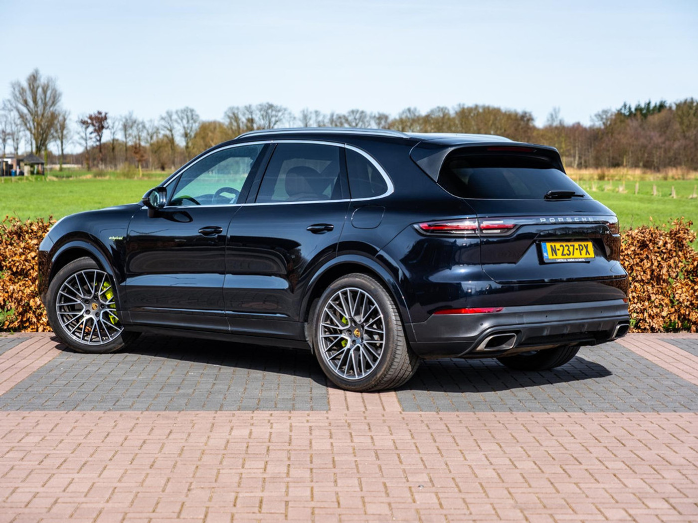 Foto van Porsche Cayenne E-hybrid