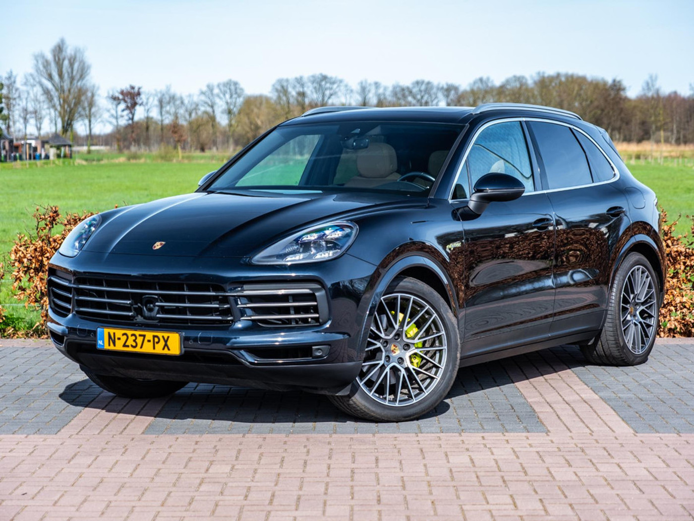 Foto van Porsche Cayenne E-hybrid