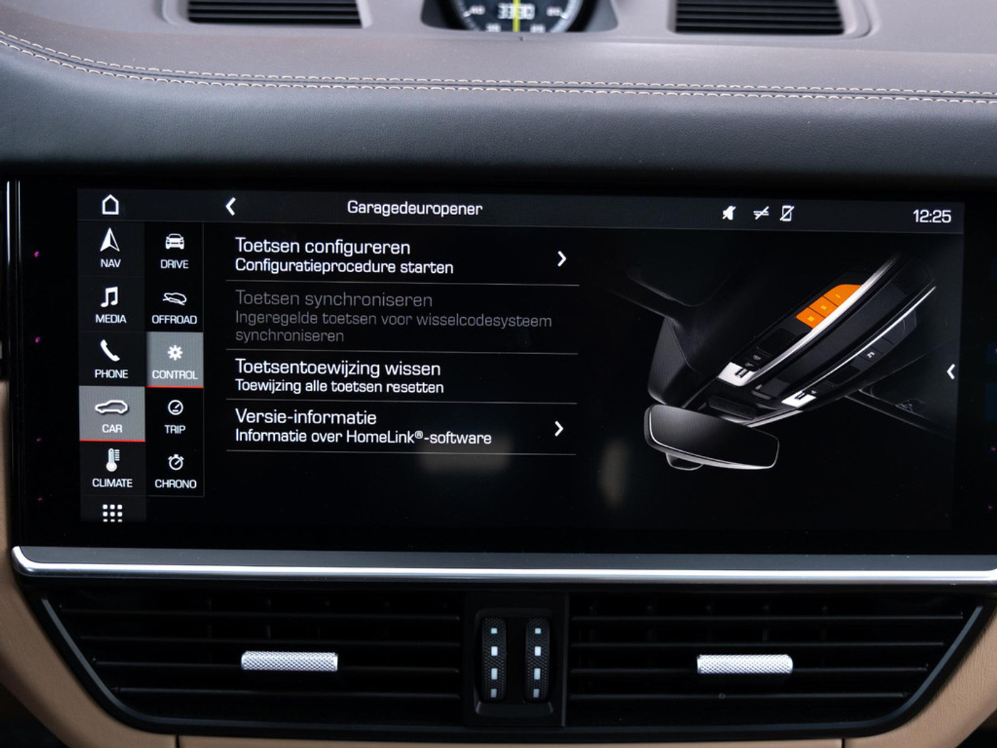 Foto van Porsche Cayenne E-hybrid