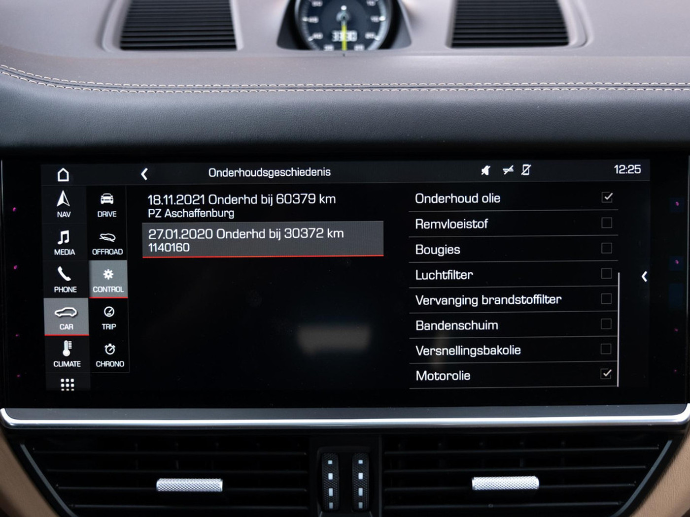 Foto van Porsche Cayenne E-hybrid