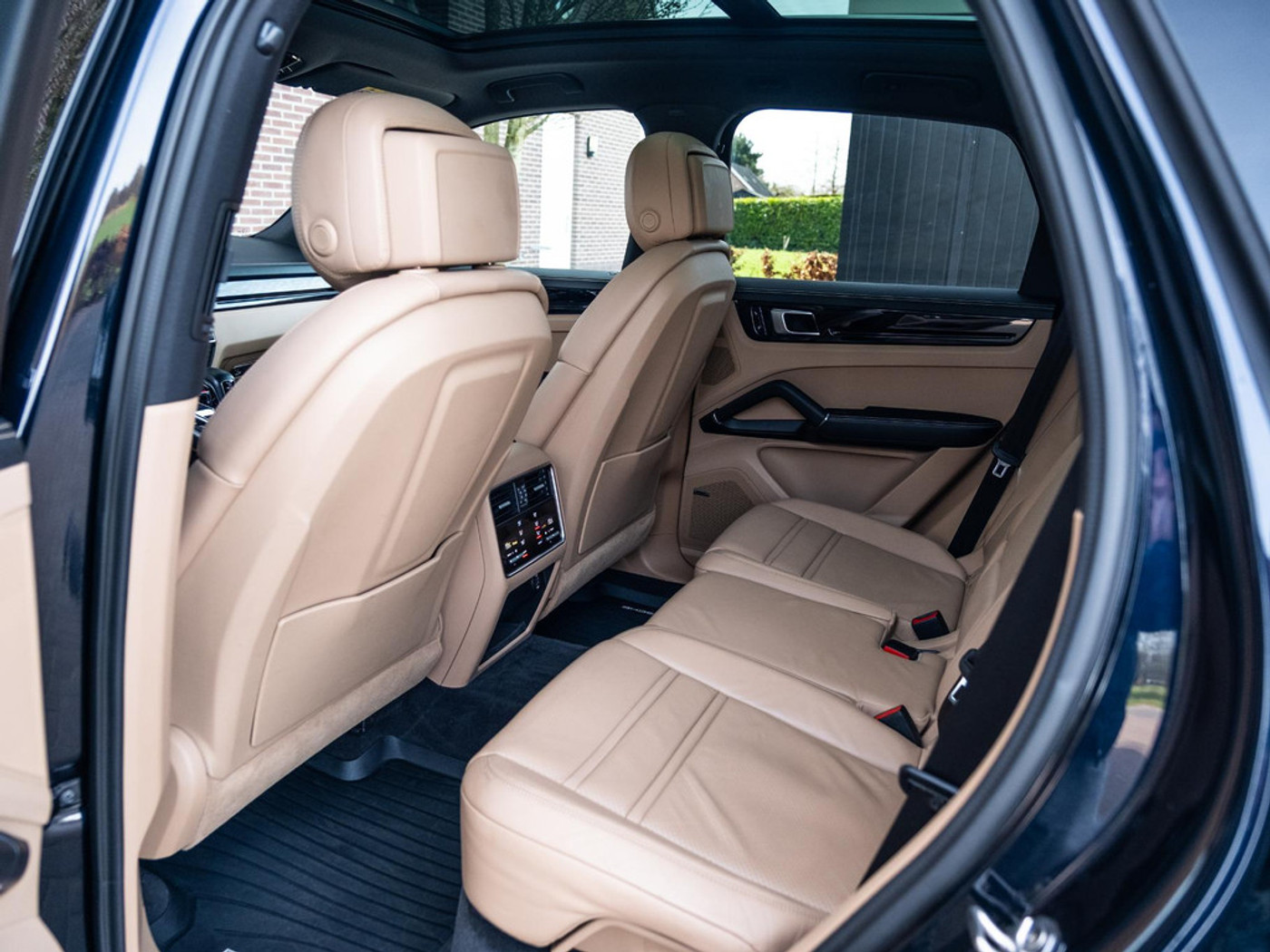 Foto van Porsche Cayenne E-hybrid