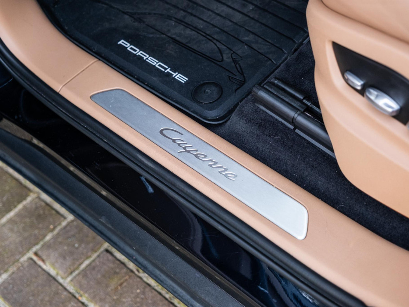 Foto van Porsche Cayenne E-hybrid