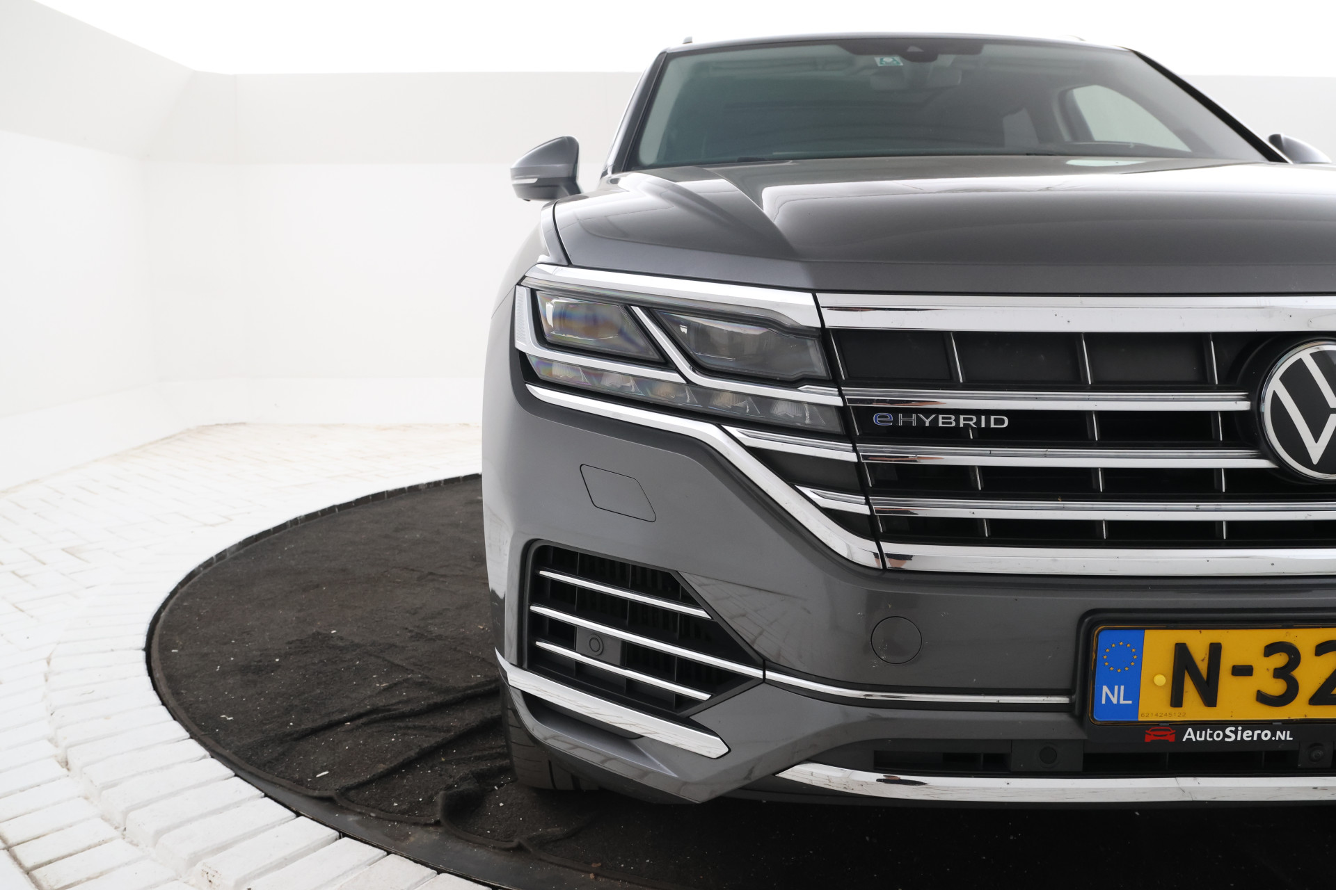 Foto van Volkswagen Touareg Ehybrid