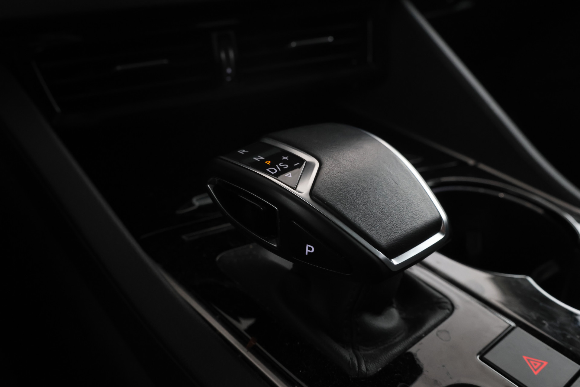 Foto van Volkswagen Touareg Ehybrid
