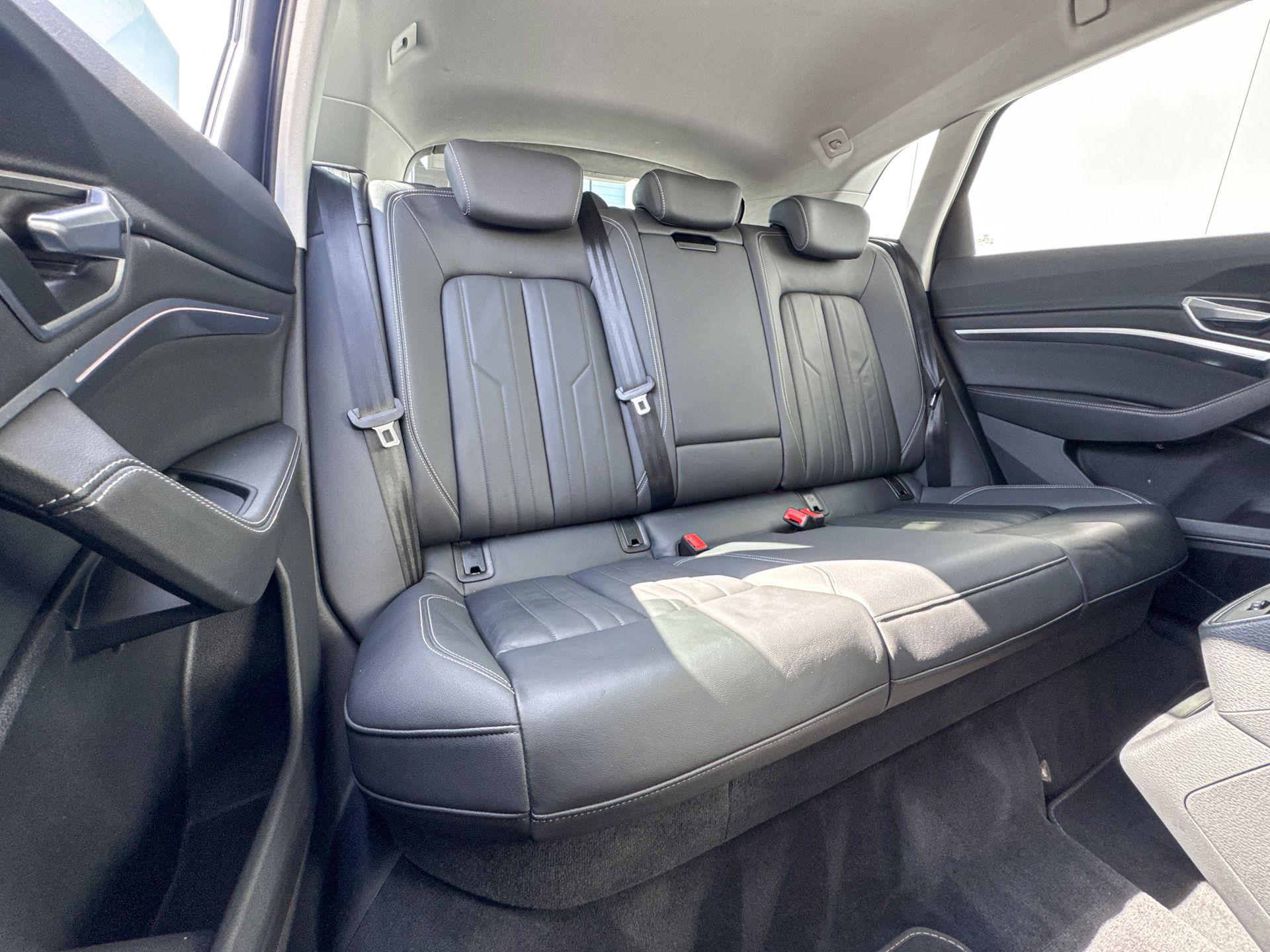 Foto van Audi E-tron 55