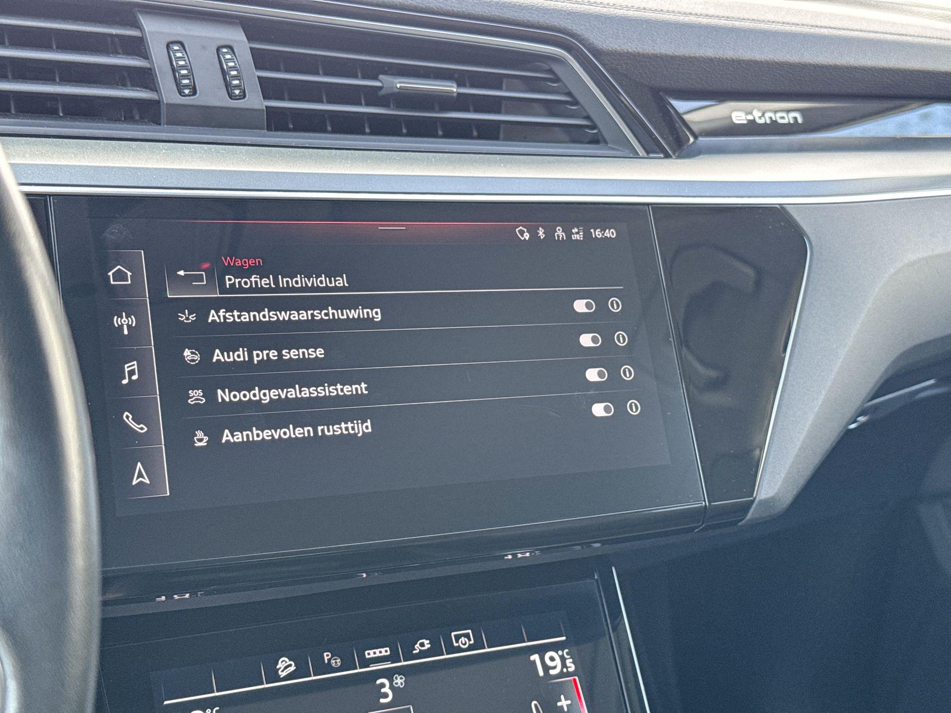 Foto van Audi E-tron 55