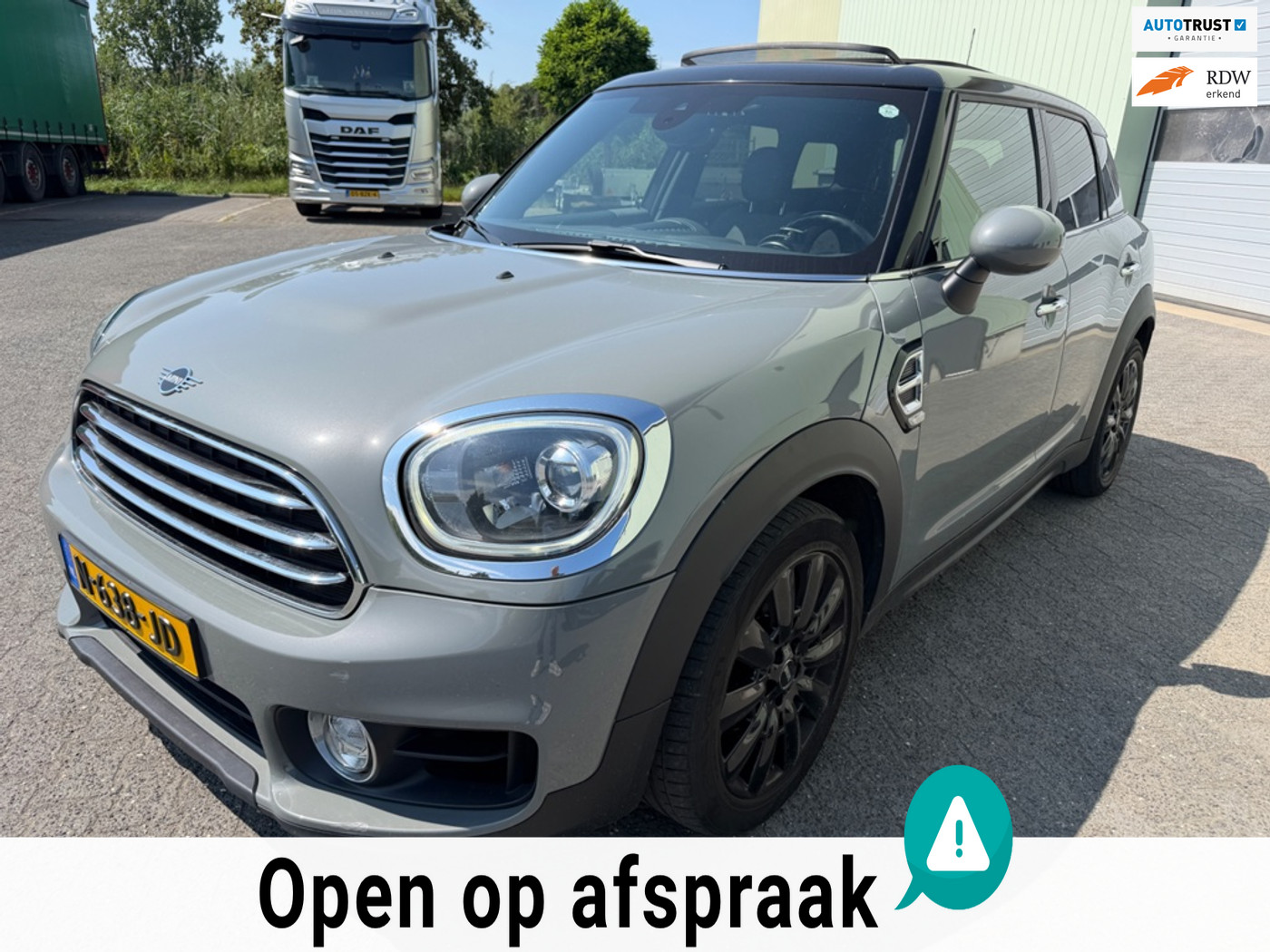 Mini Countryman One 1.5 One Chili Automaat/Panoramadak/Lm velgen/ 2018 - voorkant