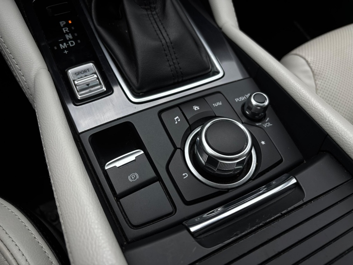 Foto van Mazda Mazda6